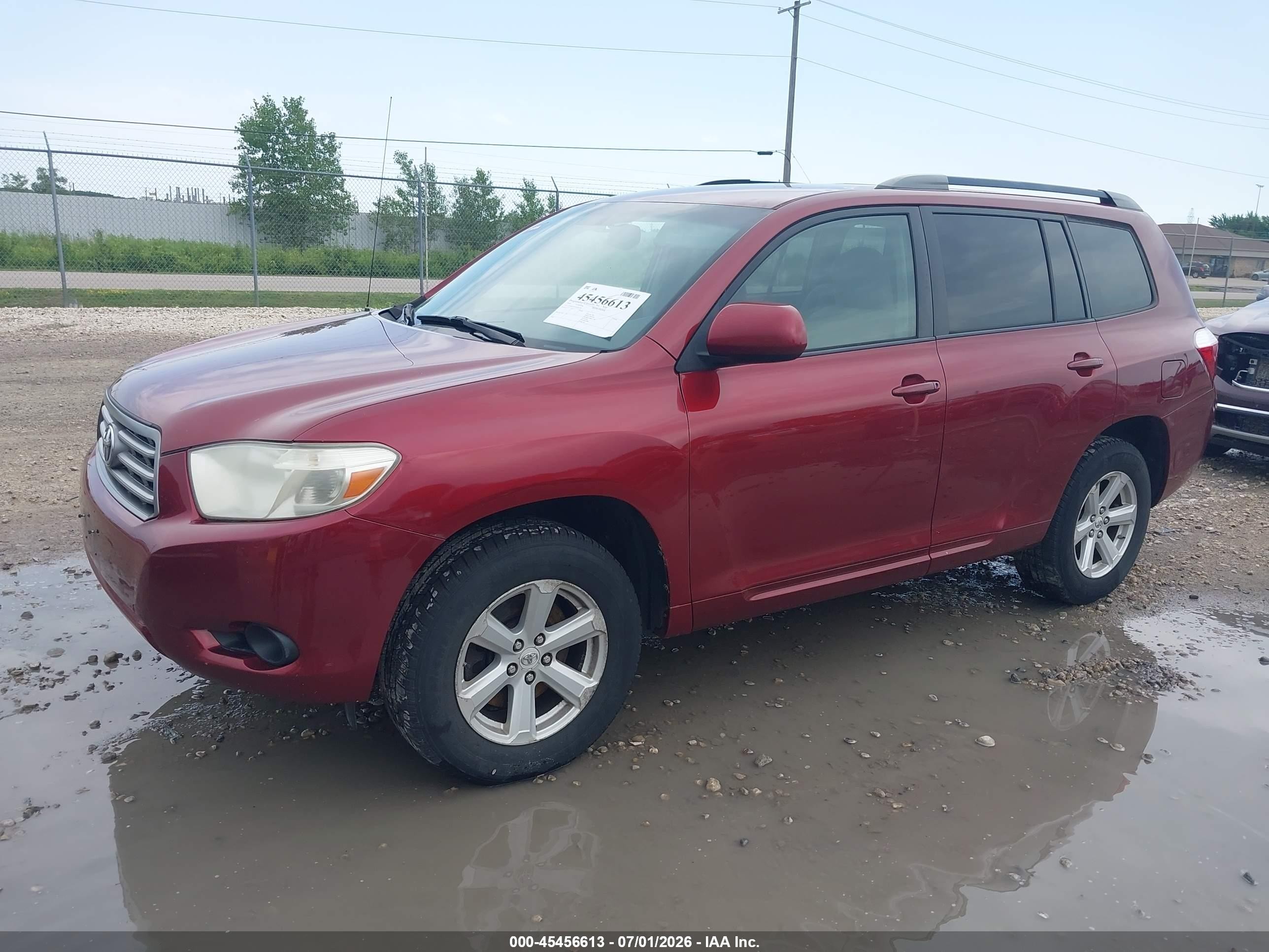 2010 Toyota Highlander Base V6 Red vin: 5TDBK3EH3AS002763