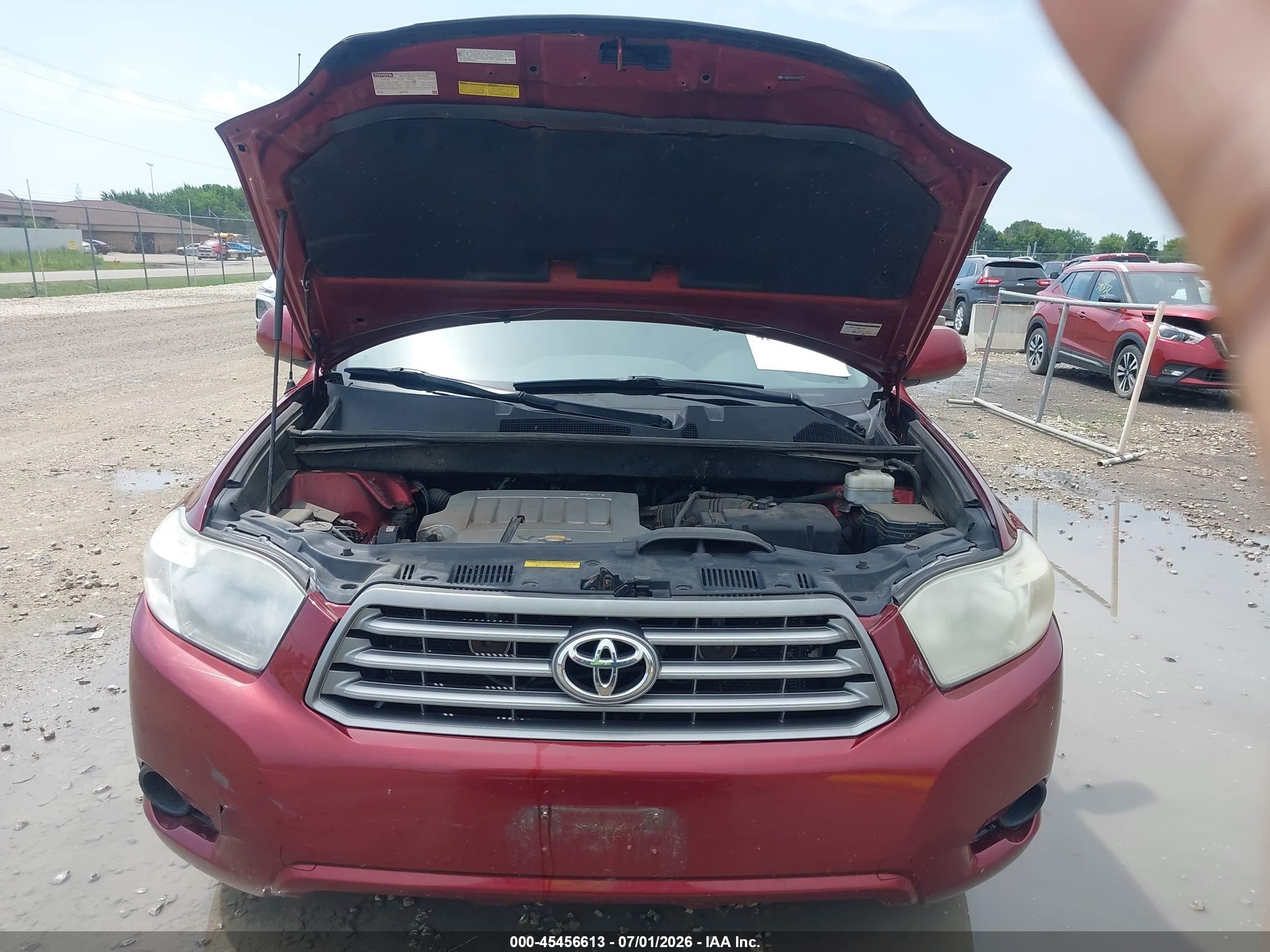 2010 Toyota Highlander Base V6 Red vin: 5TDBK3EH3AS002763