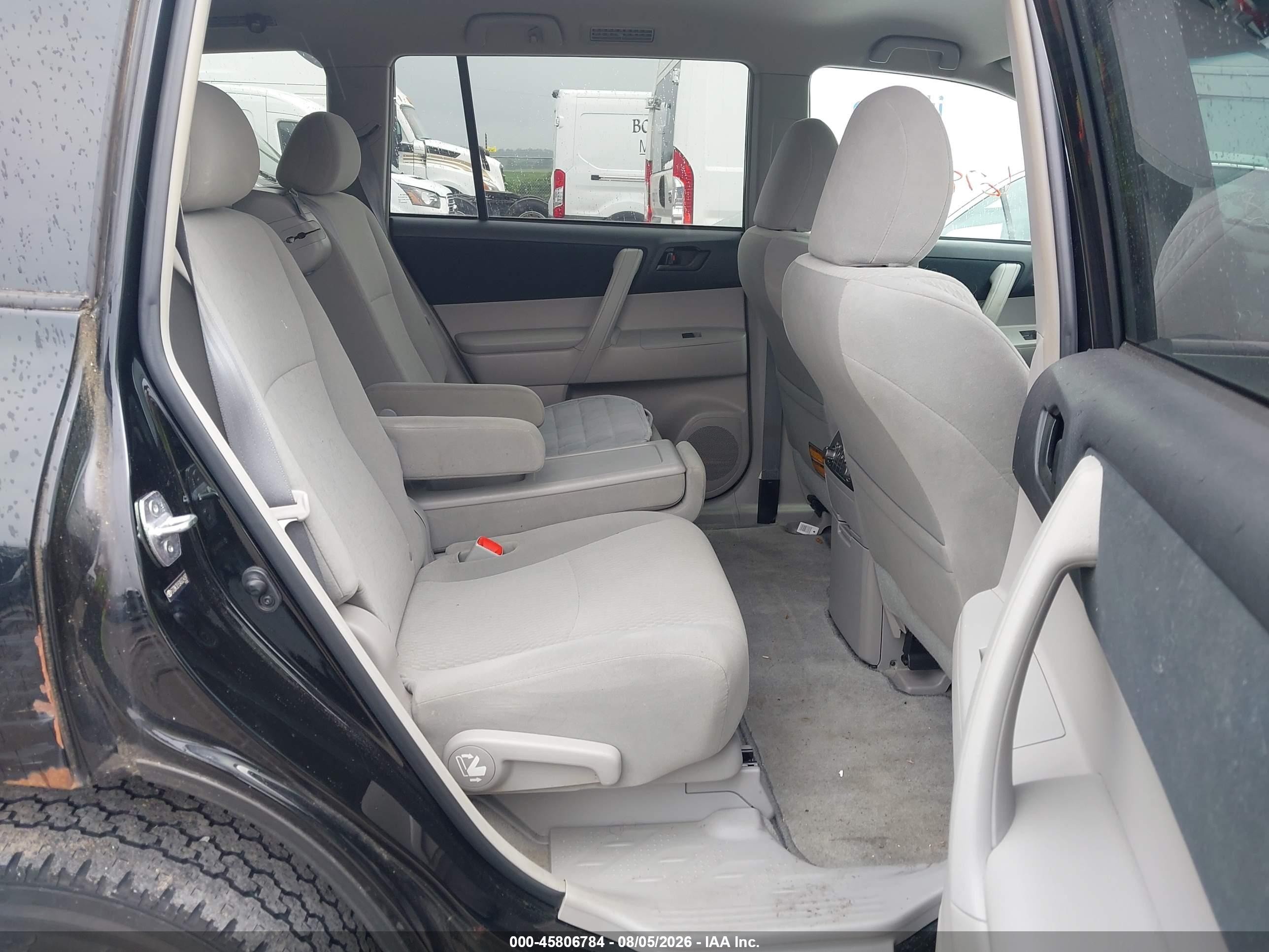 2010 Toyota Highlander Base V6 Черный vin: 5TDBK3EH3AS024097