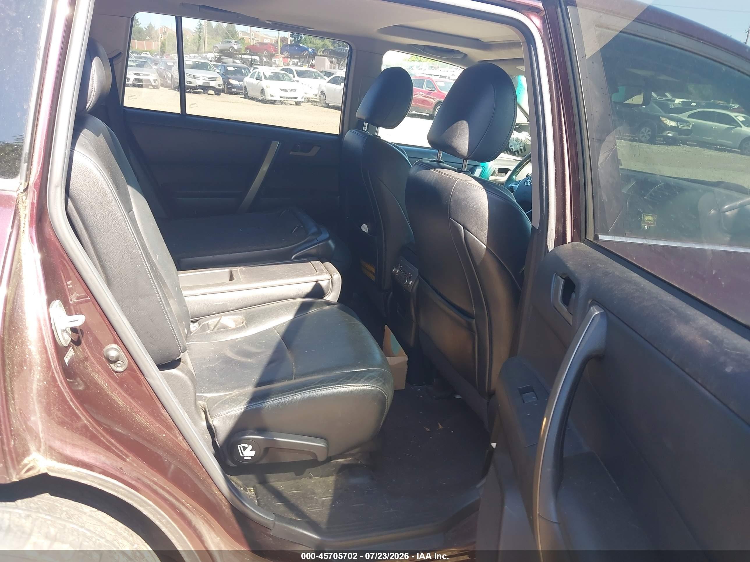 2011 Toyota Highlander Se V6 Maroon vin: 5TDBK3EH3BS041032