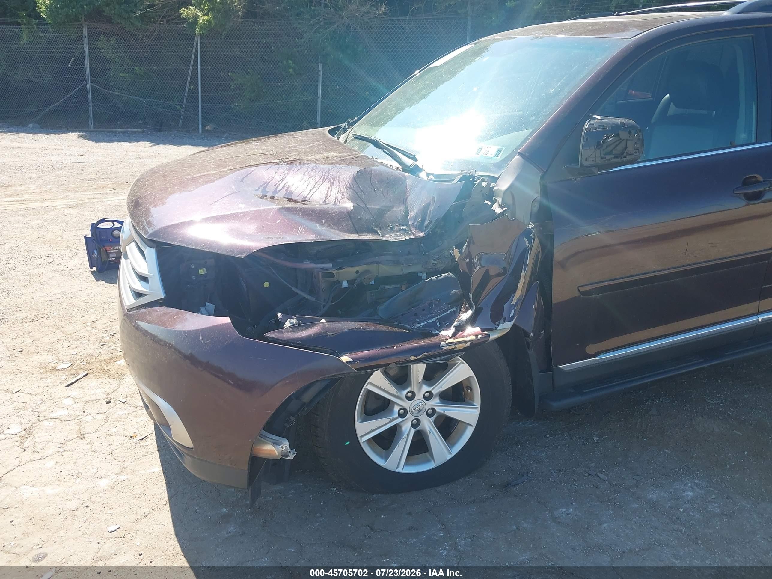 2011 Toyota Highlander Se V6 Maroon vin: 5TDBK3EH3BS041032