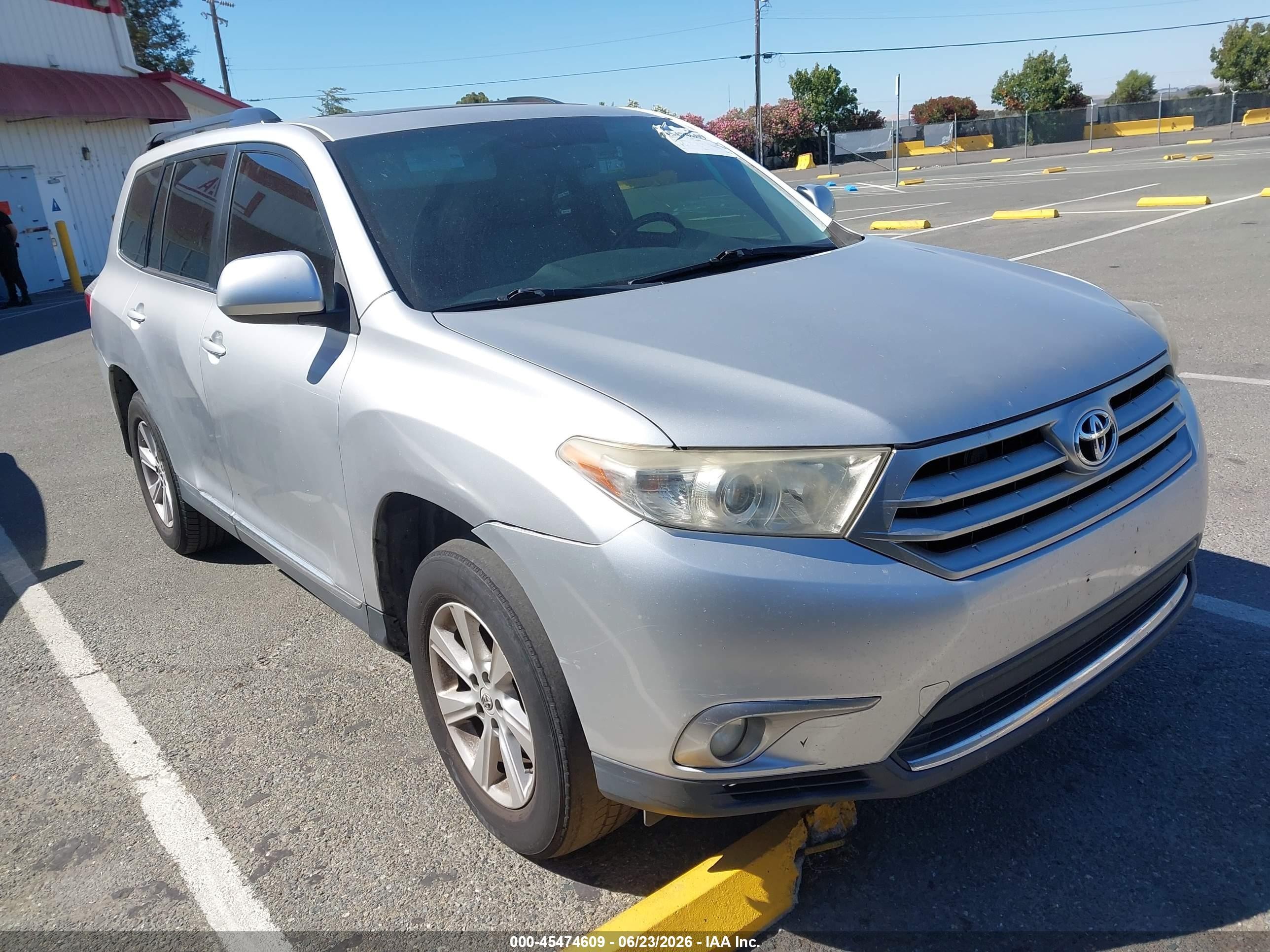 2011 Toyota Highlander Se V6 Silver vin: 5TDBK3EH3BS043606