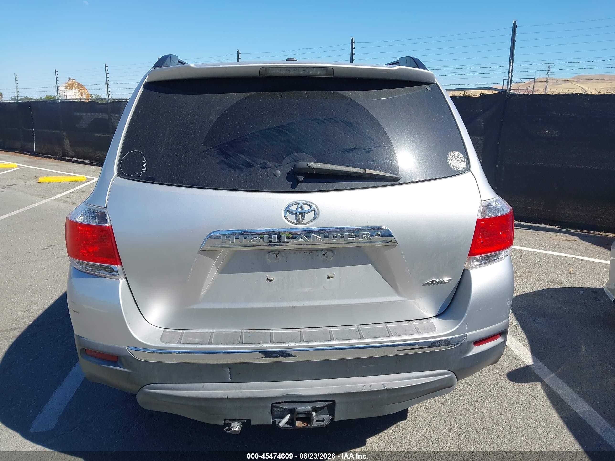2011 Toyota Highlander Se V6 Silver vin: 5TDBK3EH3BS043606