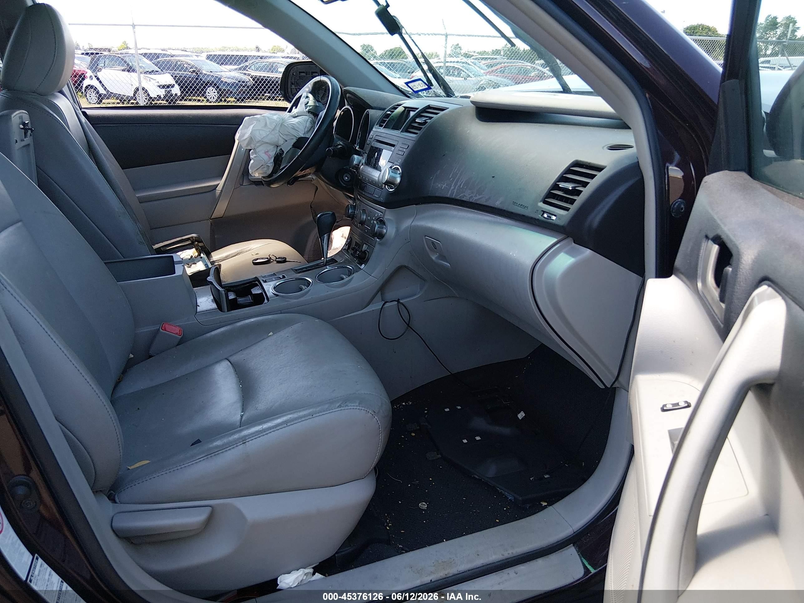 2011 Toyota Highlander Se V6 Maroon vin: 5TDBK3EH3BS045646