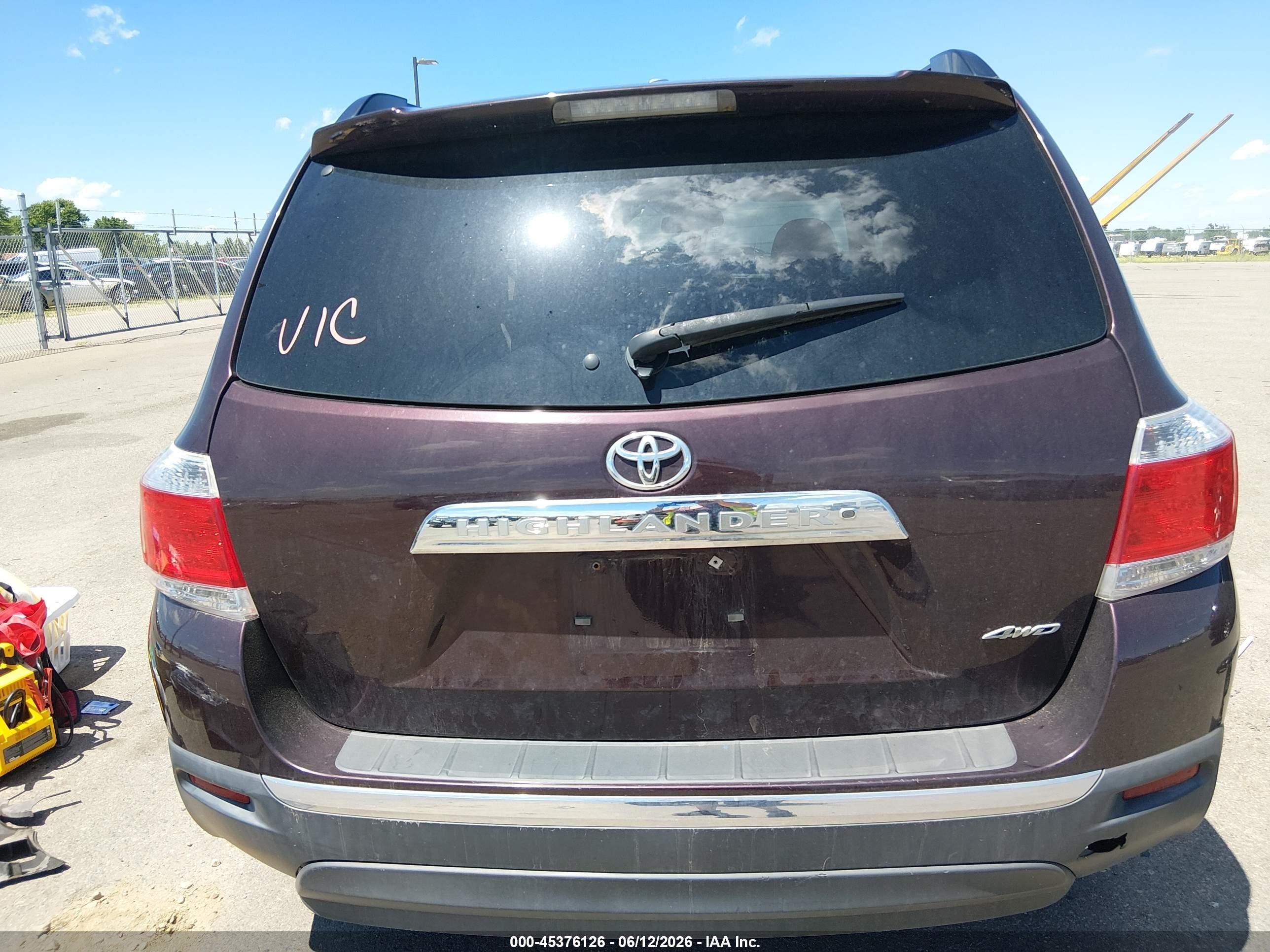 2011 Toyota Highlander Se V6 Maroon vin: 5TDBK3EH3BS045646