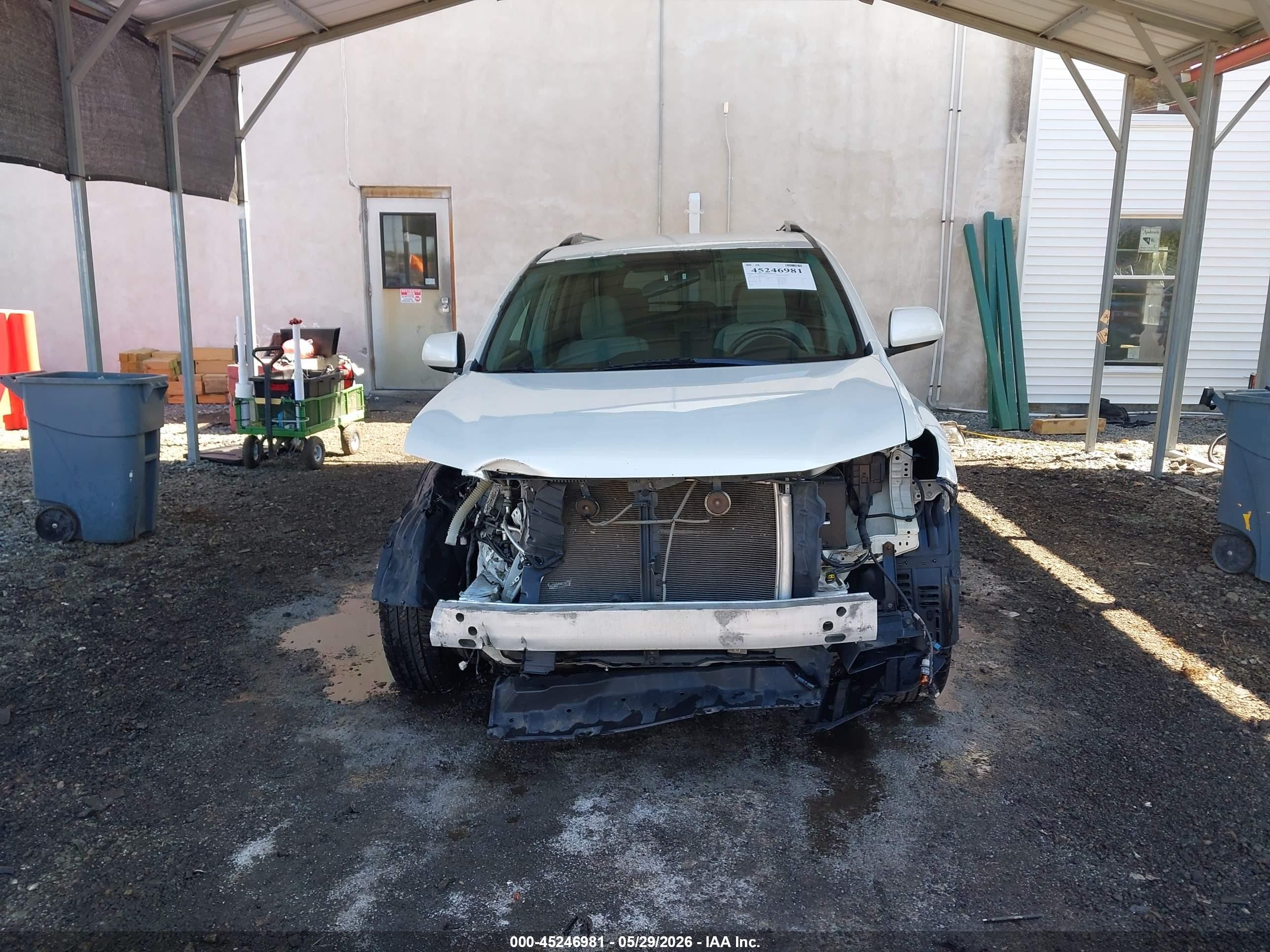 2011 Toyota Highlander Base V6 White vin: 5TDBK3EH3BS061572