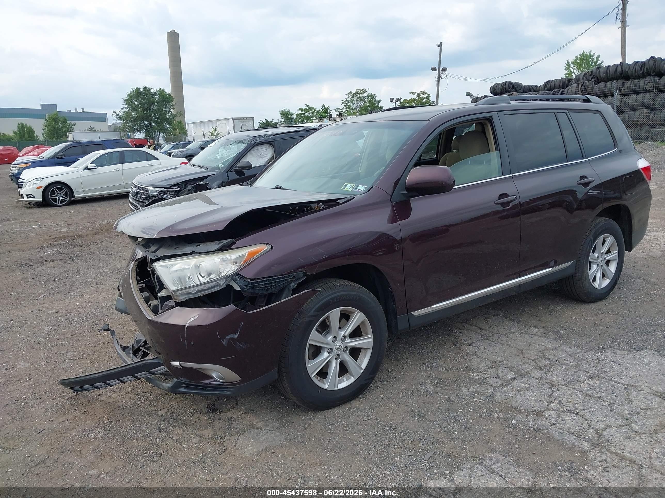 2011 Toyota Highlander Base V6 Burgundy vin: 5TDBK3EH3BS083619