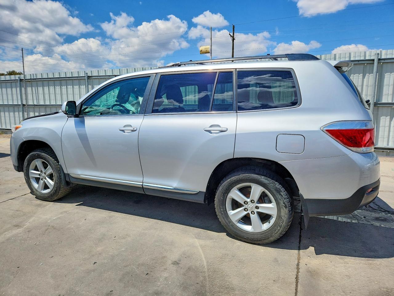 2012 Toyota Highlander Se Silver vin: 5TDBK3EH3CS104647