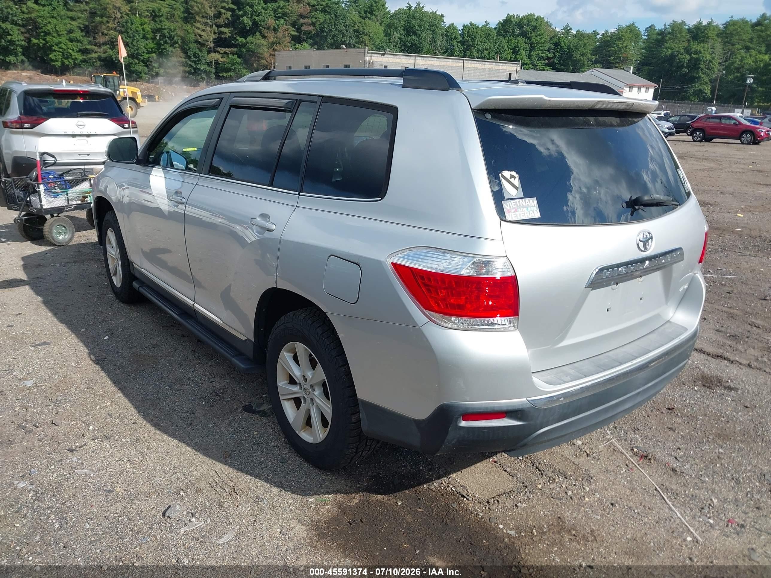 2012 Toyota Highlander Se V6 Серебряный vin: 5TDBK3EH3CS106124