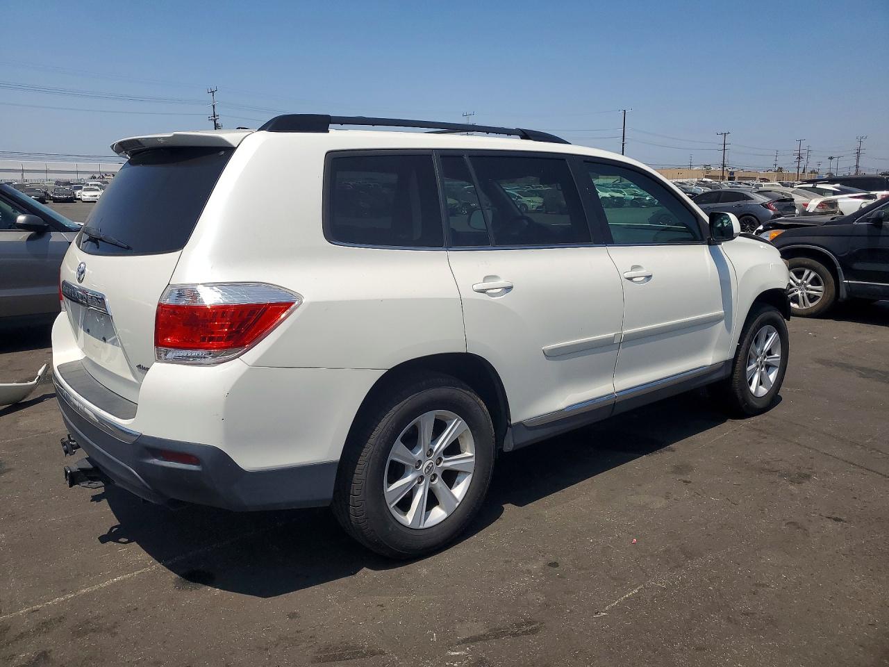 2012 Toyota Highlander Se White vin: 5TDBK3EH3CS126941