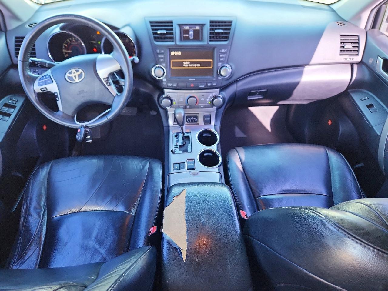 2012 Toyota Highlander Se Silver vin: 5TDBK3EH3CS128656