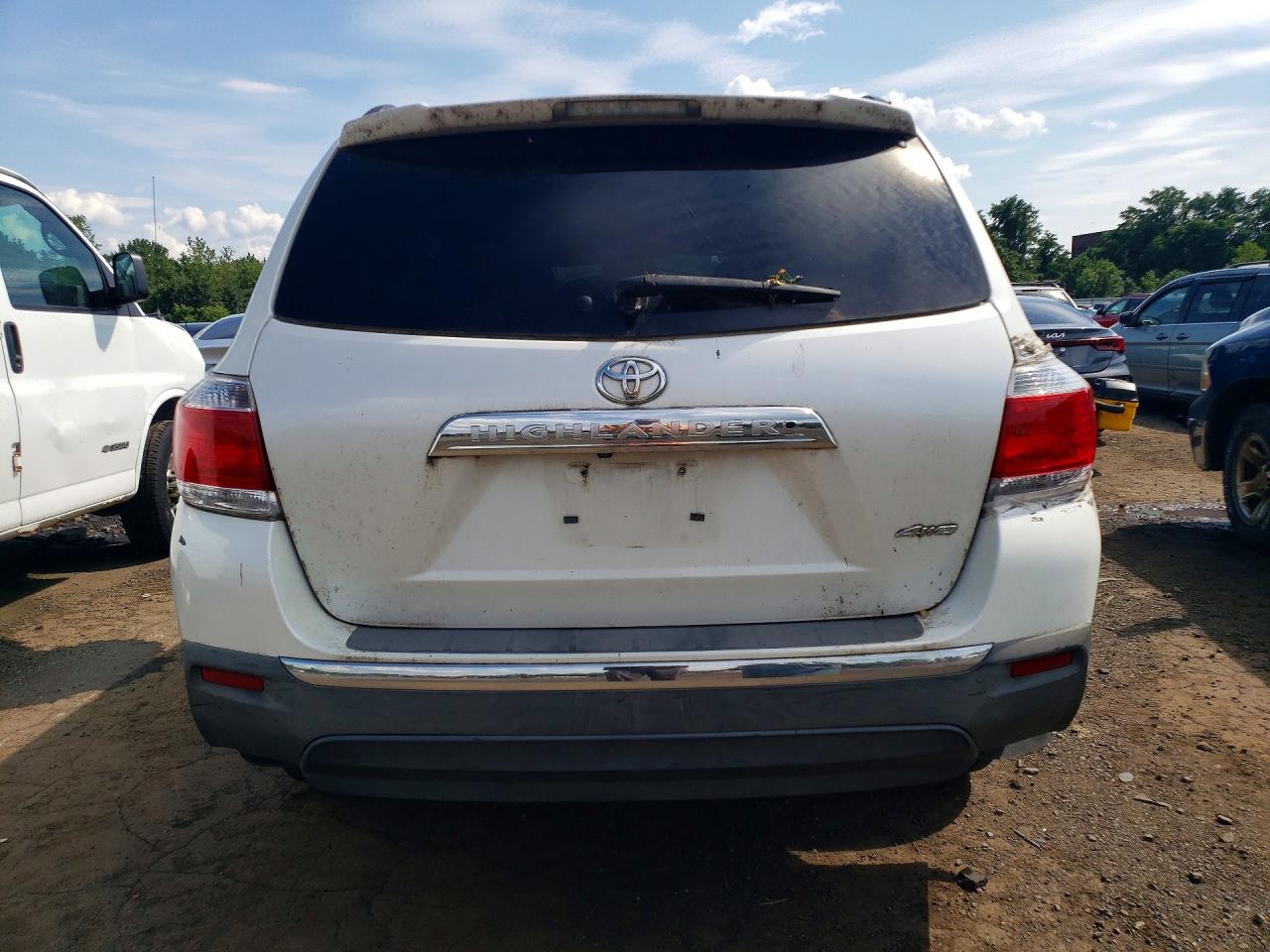2012 Toyota Highlander Se White vin: 5TDBK3EH3CS151631