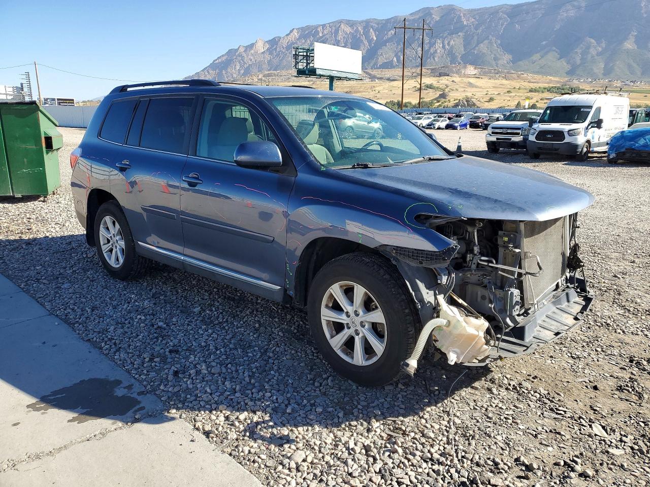 2012 Toyota Highlander Base Blue vin: 5TDBK3EH3CS159521