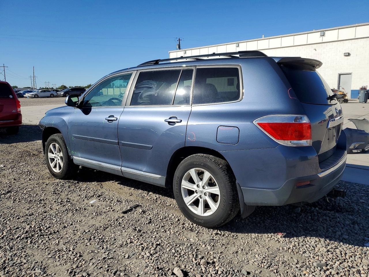 2012 Toyota Highlander Base Blue vin: 5TDBK3EH3CS159521