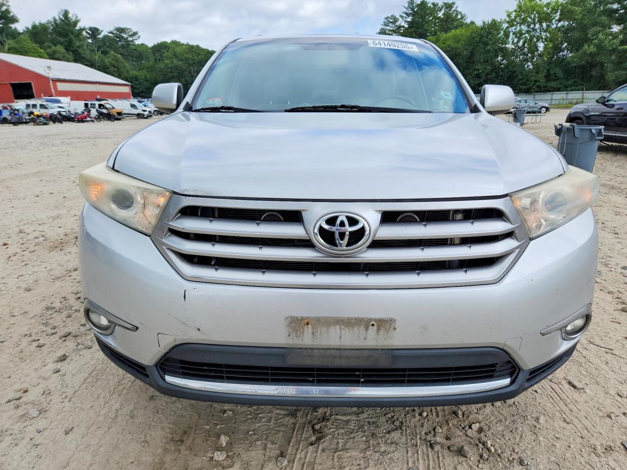 2013 Toyota Highlander Plus Серебряный vin: 5TDBK3EH3DS207584
