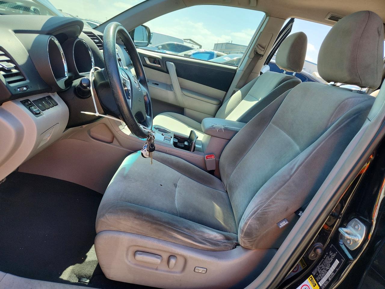 2013 Toyota Highlander Plus Black vin: 5TDBK3EH3DS237474