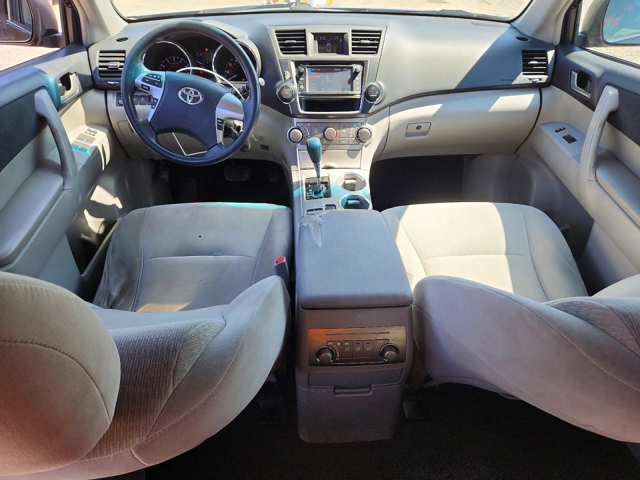 2013 Toyota Highlander Plus Black vin: 5TDBK3EH3DS237474
