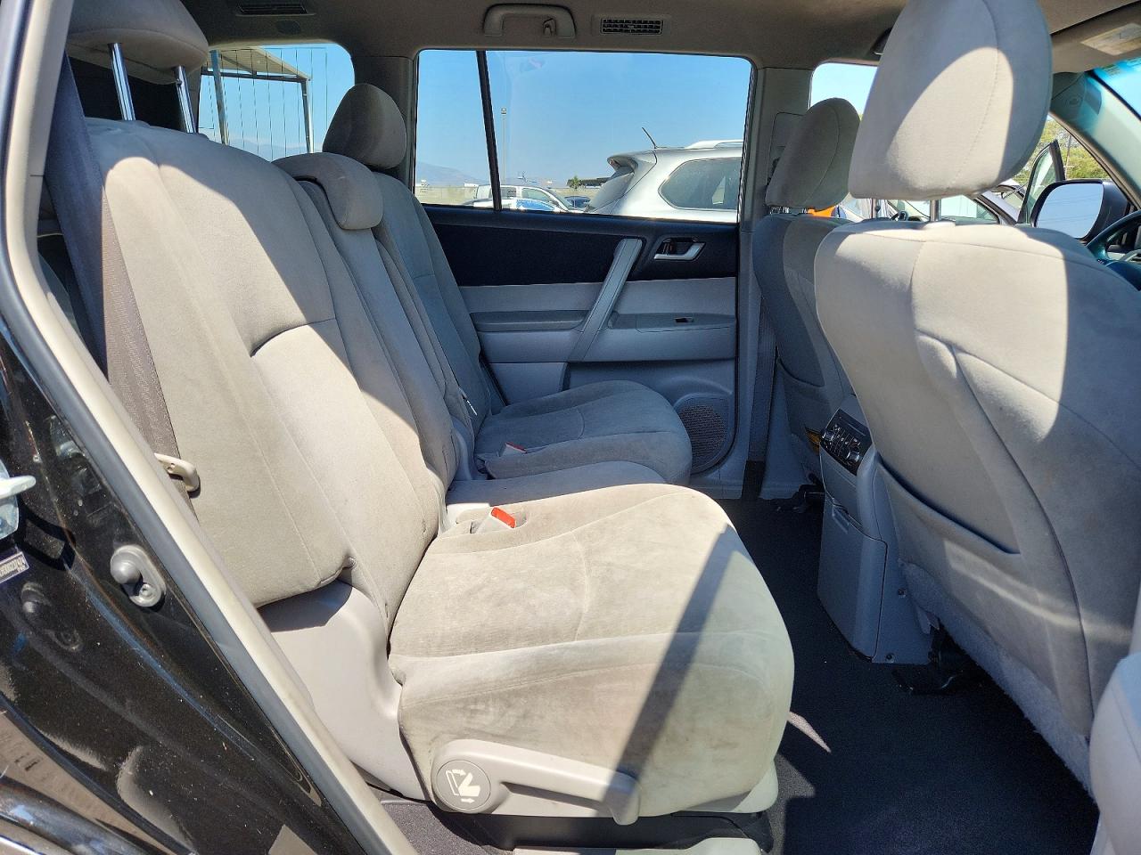 2013 Toyota Highlander Plus Black vin: 5TDBK3EH3DS237474