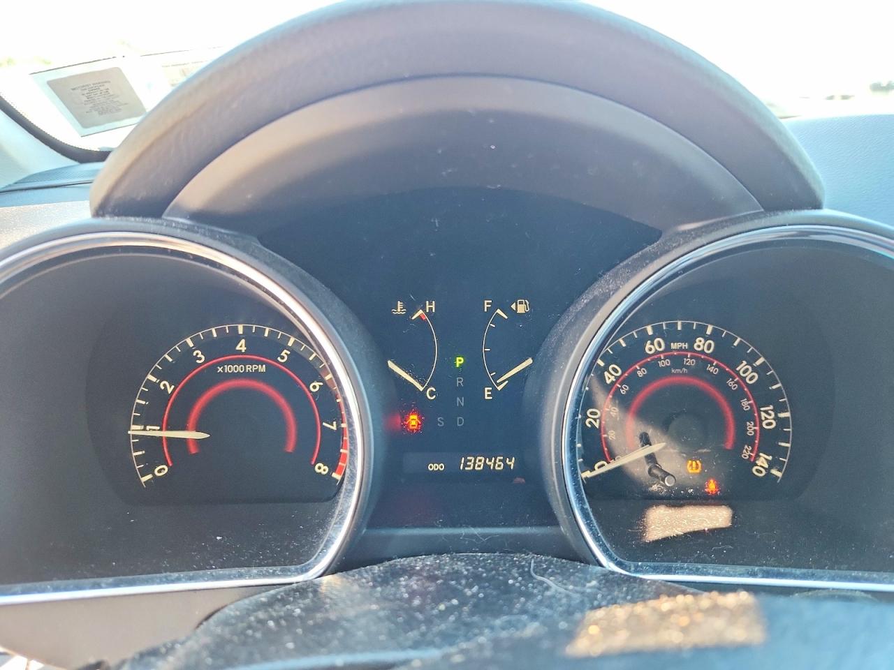 2010 Toyota Highlander Base Silver vin: 5TDBK3EH4AS005008