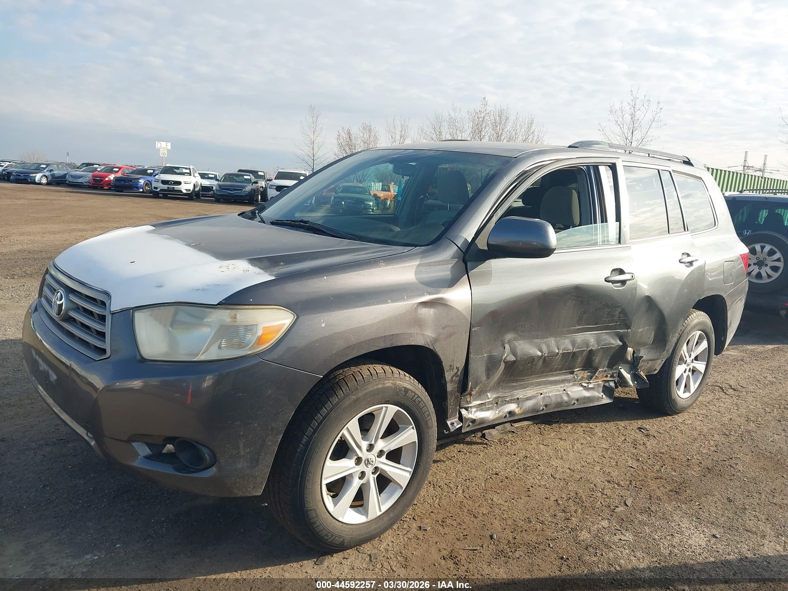 2011 Toyota Highlander Base V6 Gray vin: 5TDBK3EH4BS044098