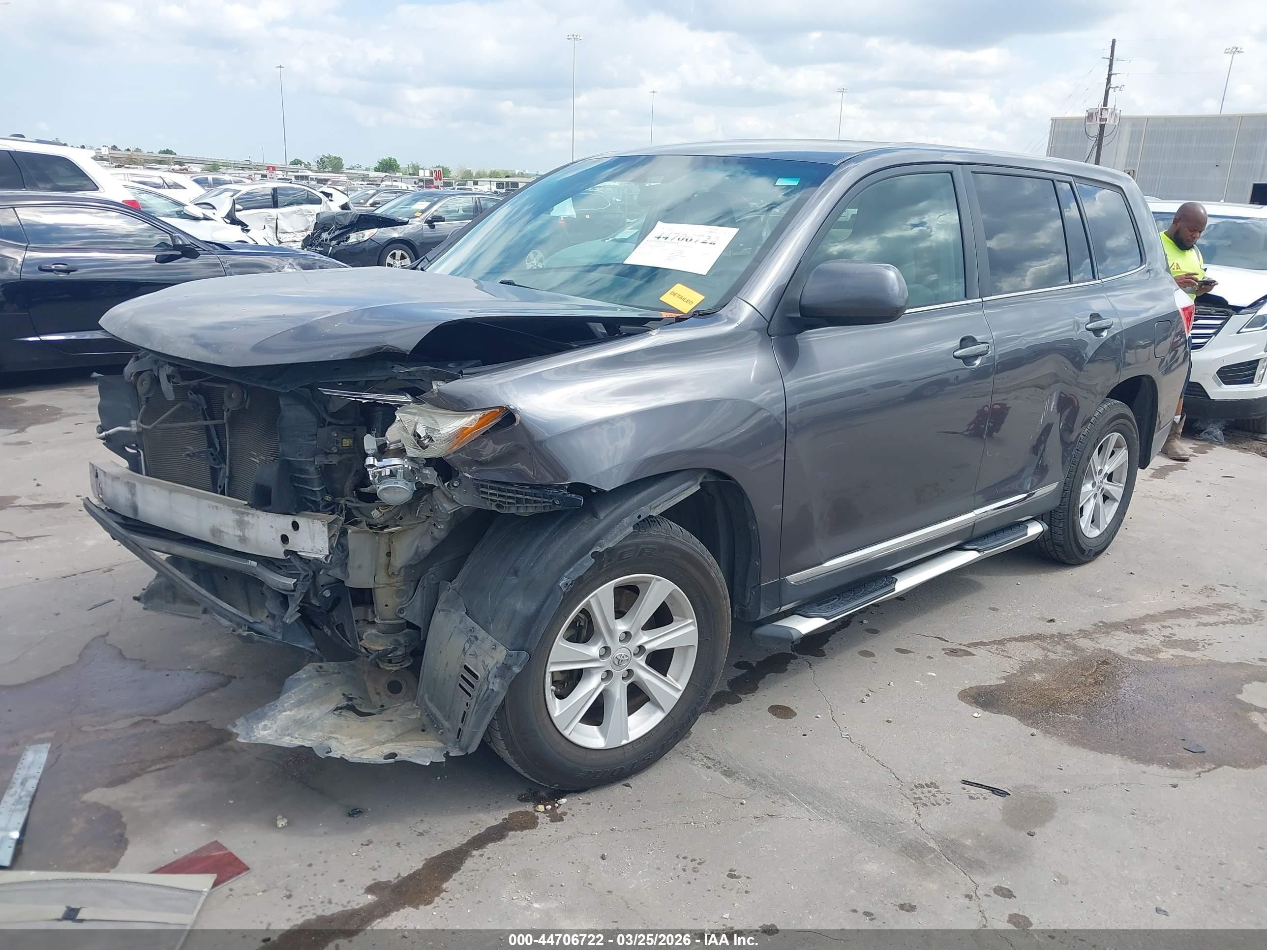 2011 Toyota Highlander Base V6 Gray vin: 5TDBK3EH4BS057949