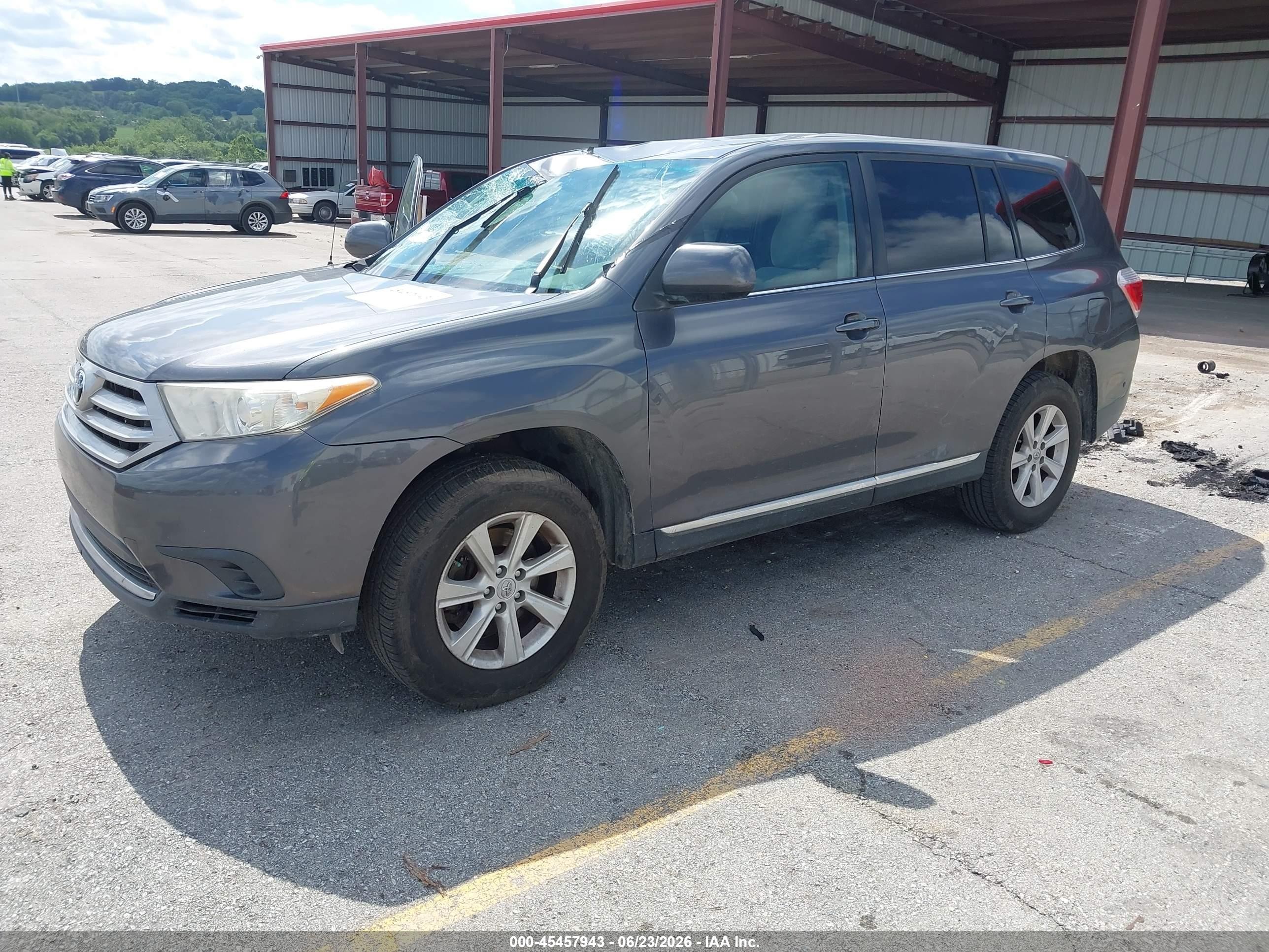 2011 Toyota Highlander Base V6 Gray vin: 5TDBK3EH4BS071138