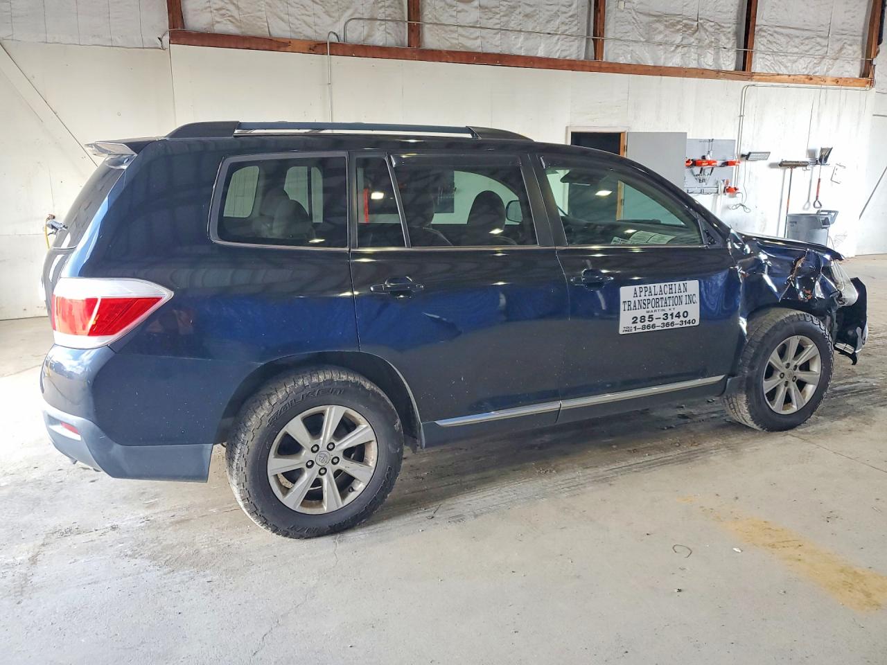2011 Toyota Highlander Base Black vin: 5TDBK3EH4BS077389