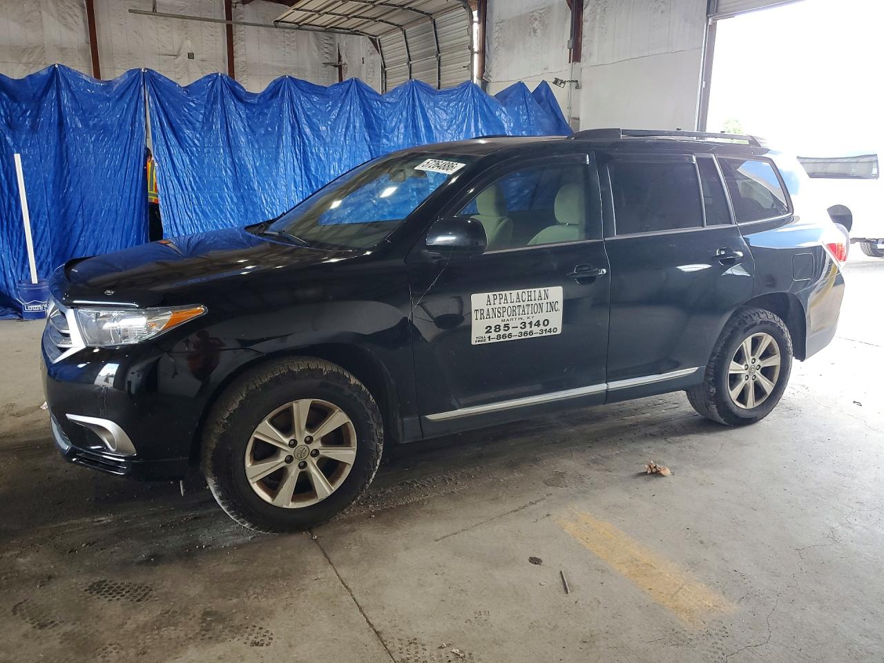 2011 Toyota Highlander Base Black vin: 5TDBK3EH4BS077389