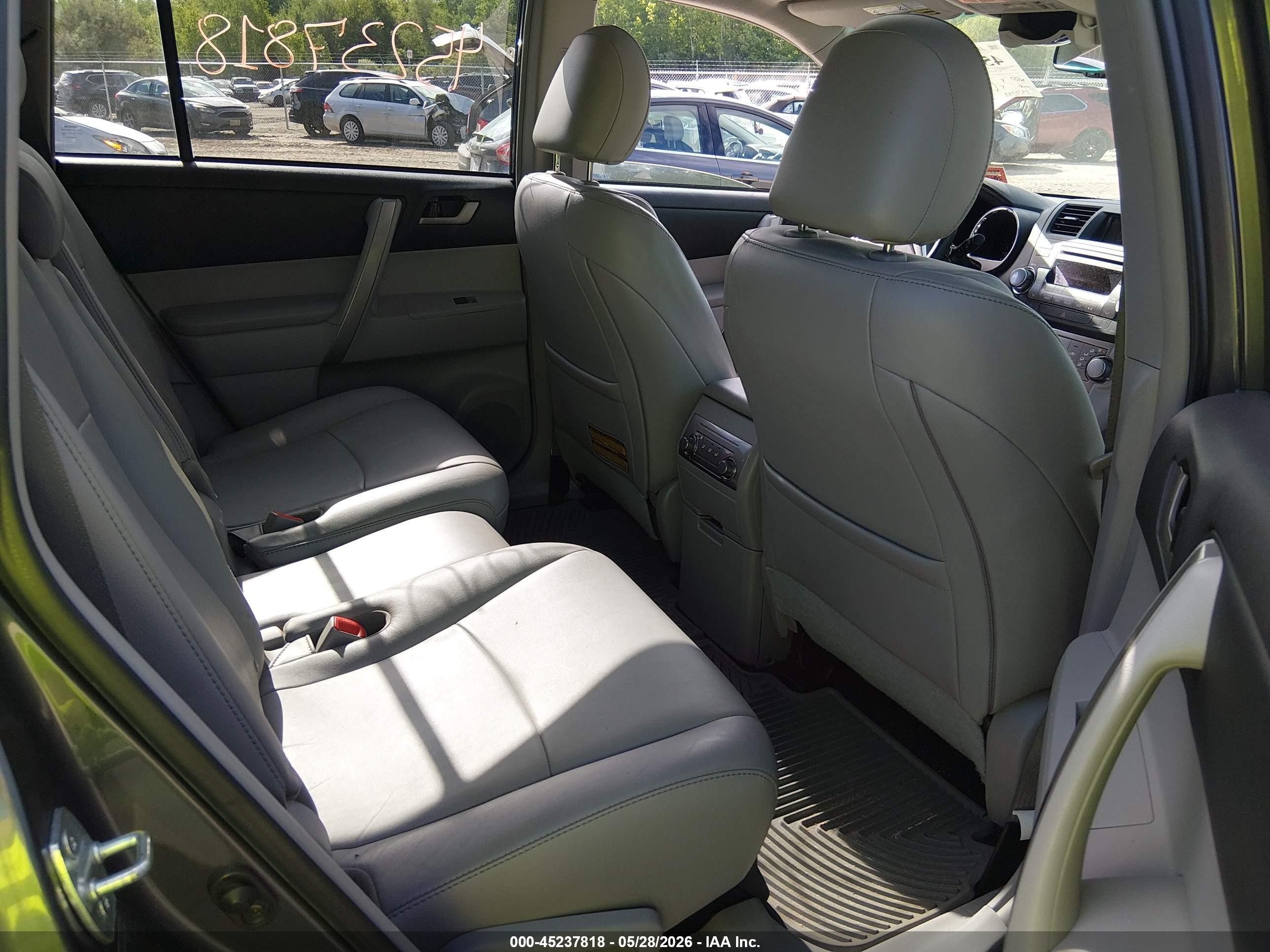 2011 Toyota Highlander Se V6 Gray vin: 5TDBK3EH4BS086318