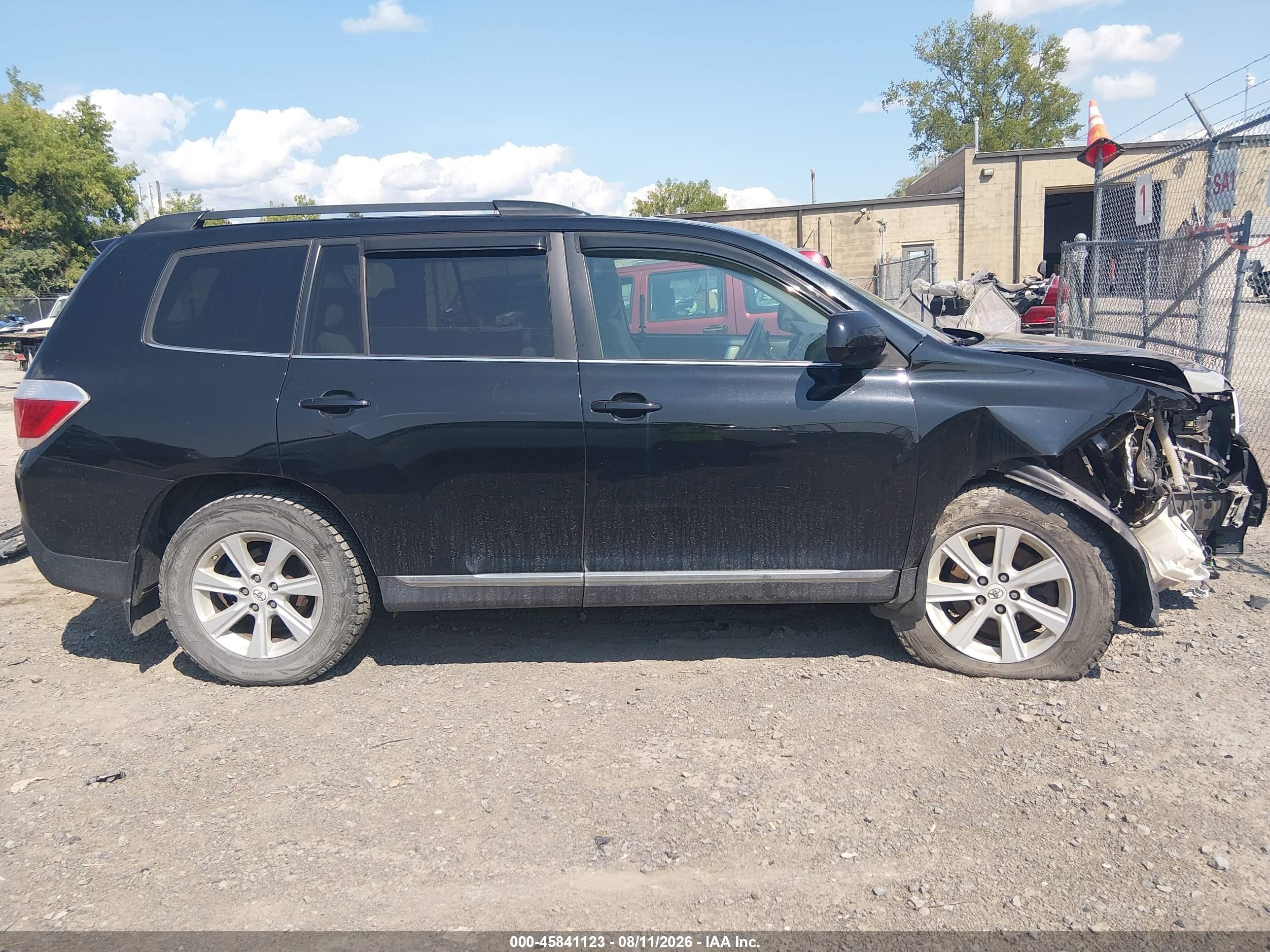 2011 Toyota Highlander Base V6 Black vin: 5TDBK3EH4BS090014
