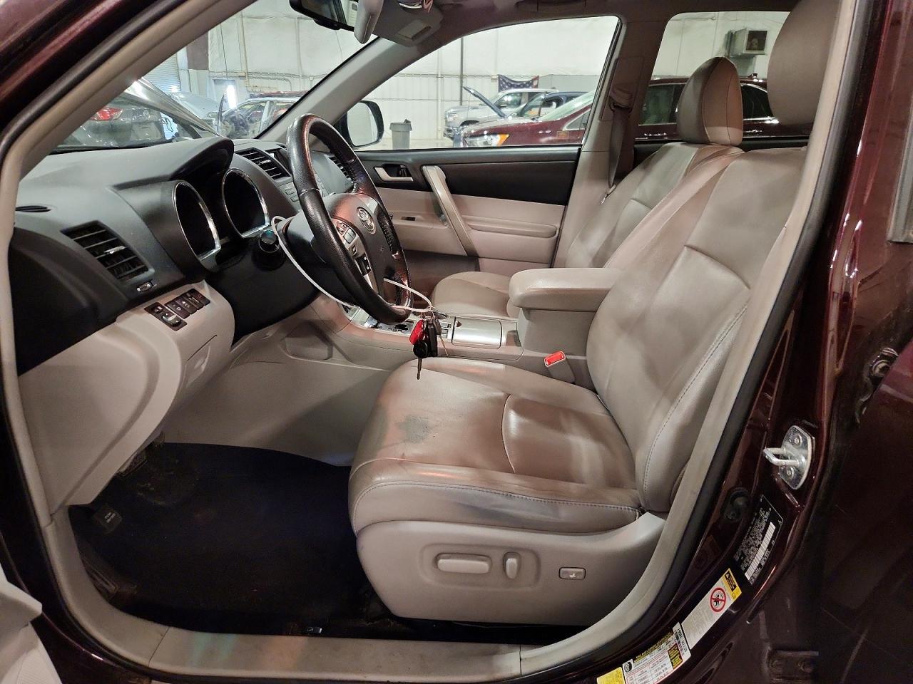 2012 Toyota Highlander Se Burgundy vin: 5TDBK3EH4CS093318