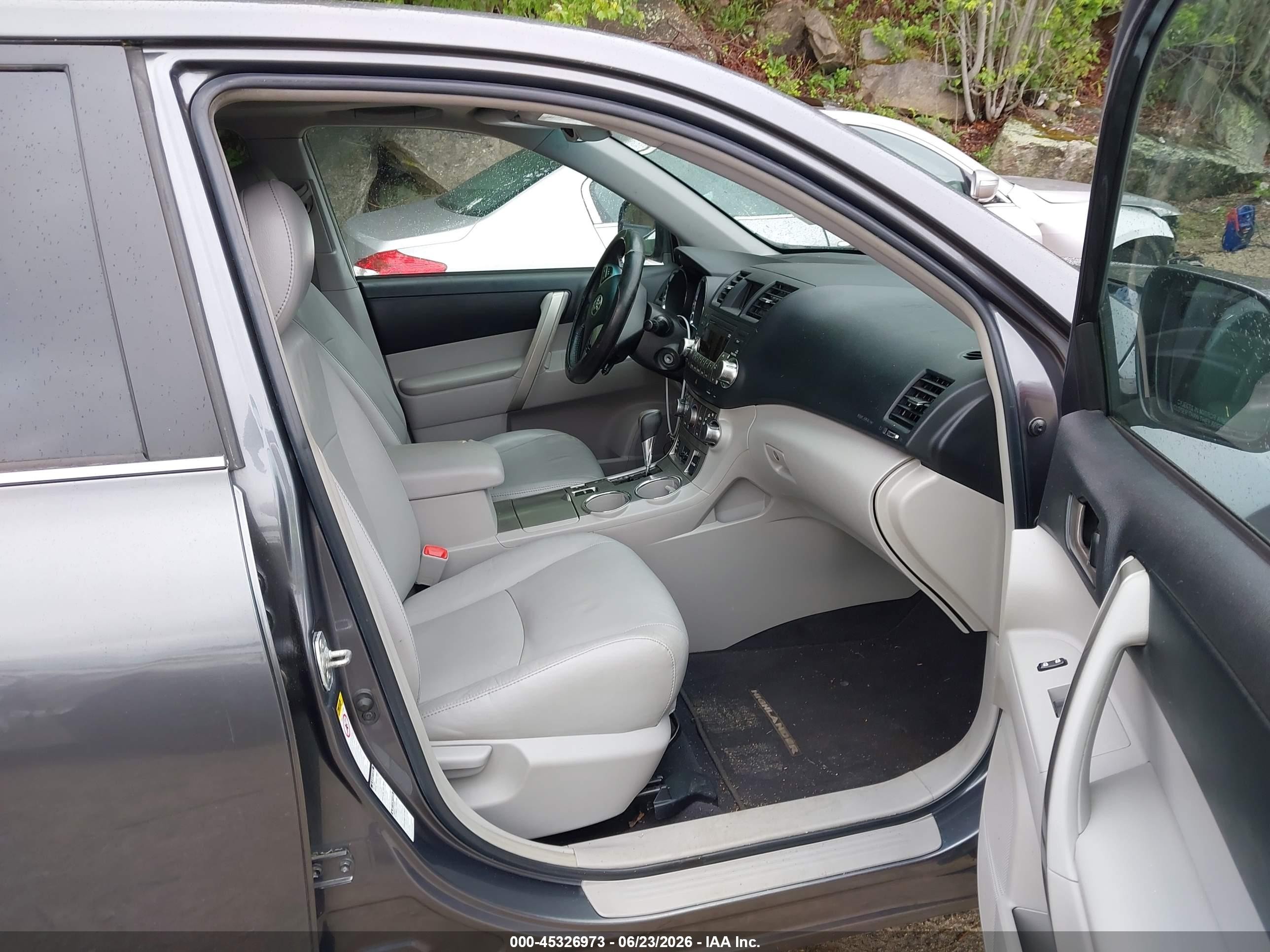 2012 Toyota Highlander Se V6 Gray vin: 5TDBK3EH4CS099782