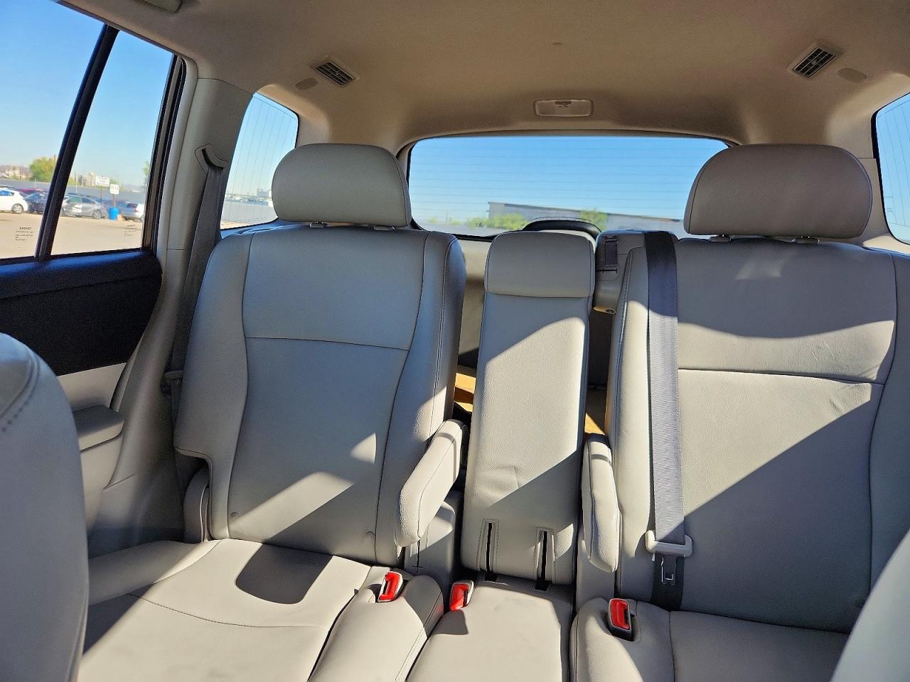 2012 Toyota Highlander Se Silver vin: 5TDBK3EH4CS110117