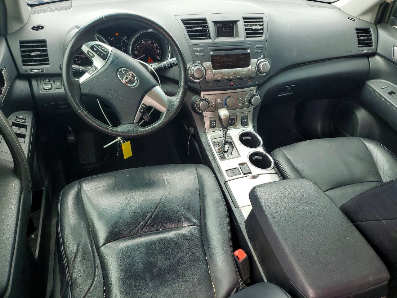 2012 Toyota Highlander Se White vin: 5TDBK3EH4CS112014