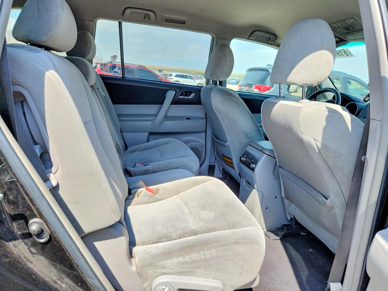 2012 Toyota Highlander Base Black vin: 5TDBK3EH4CS112076