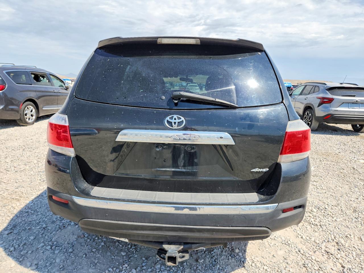 2012 Toyota Highlander Base Black vin: 5TDBK3EH4CS112076