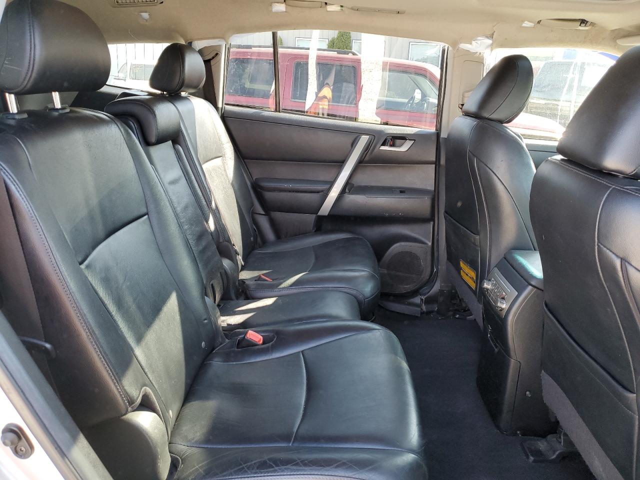 2012 Toyota Highlander Se Silver vin: 5TDBK3EH4CS127452