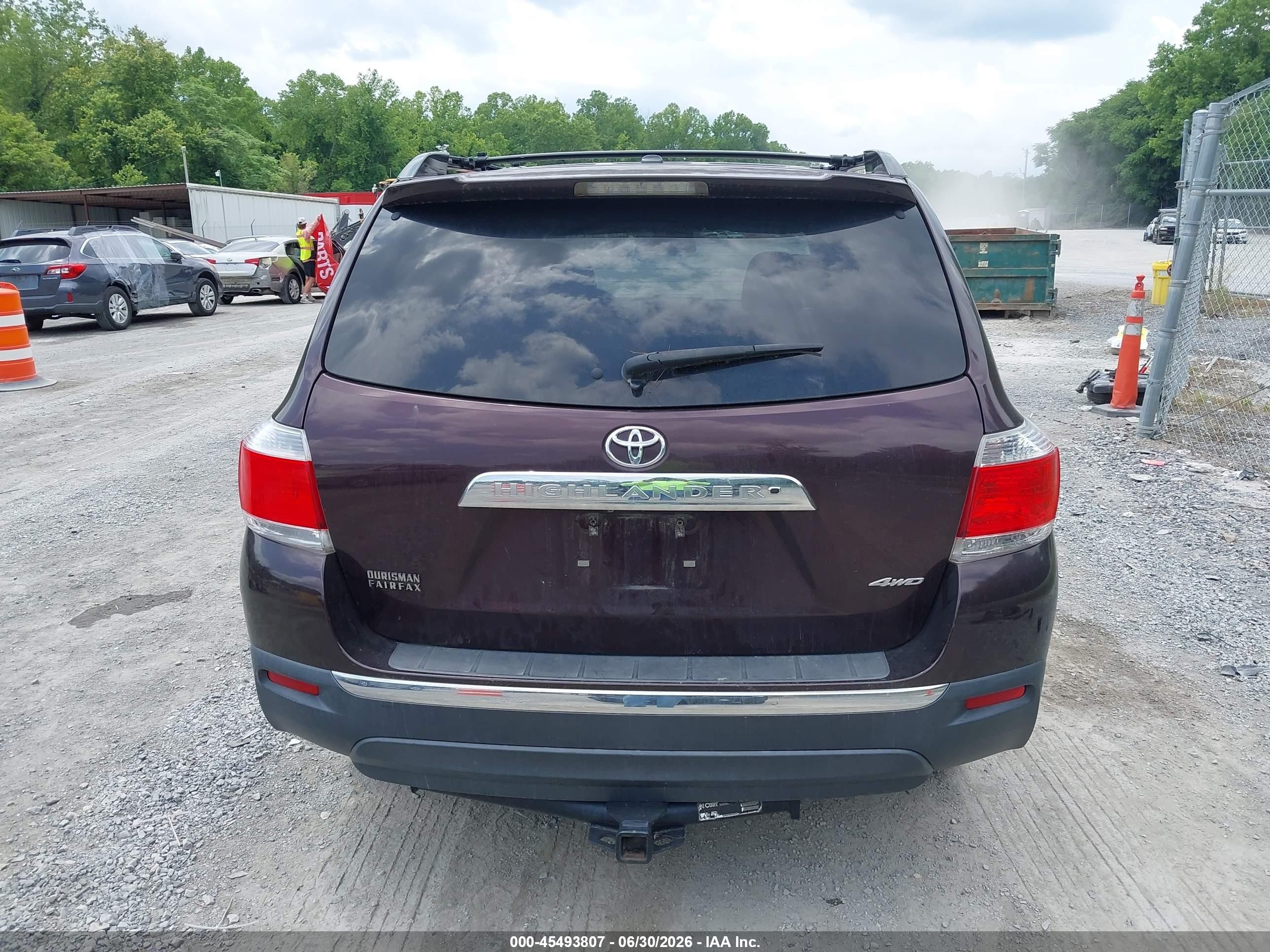 2012 Toyota Highlander Base V6 Brown vin: 5TDBK3EH4CS160855