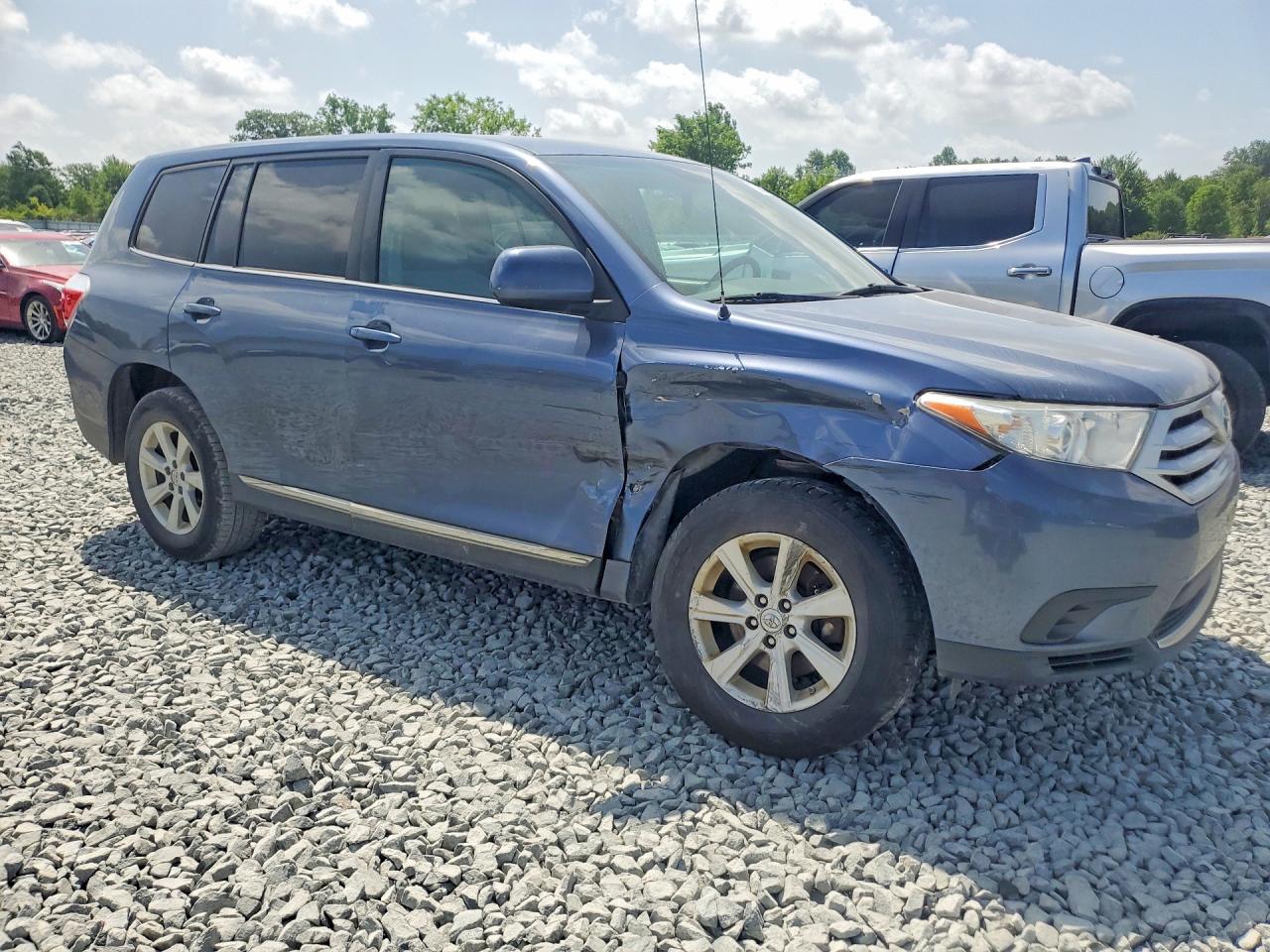 2012 Toyota Highlander Base Blue vin: 5TDBK3EH4CS163223