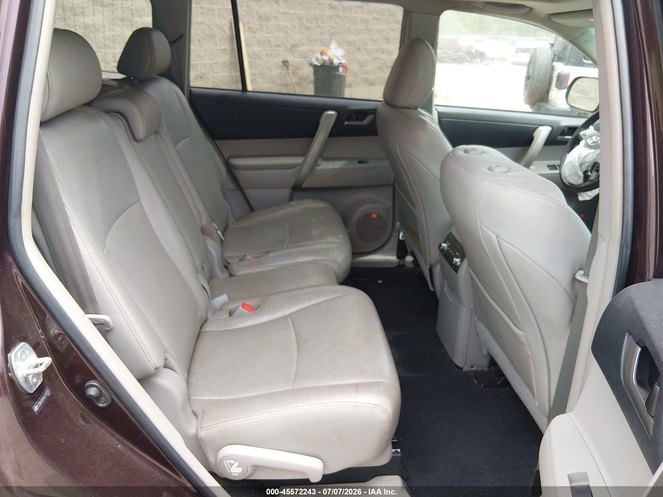 2012 Toyota Highlander Se V6 Maroon vin: 5TDBK3EH4CS170222