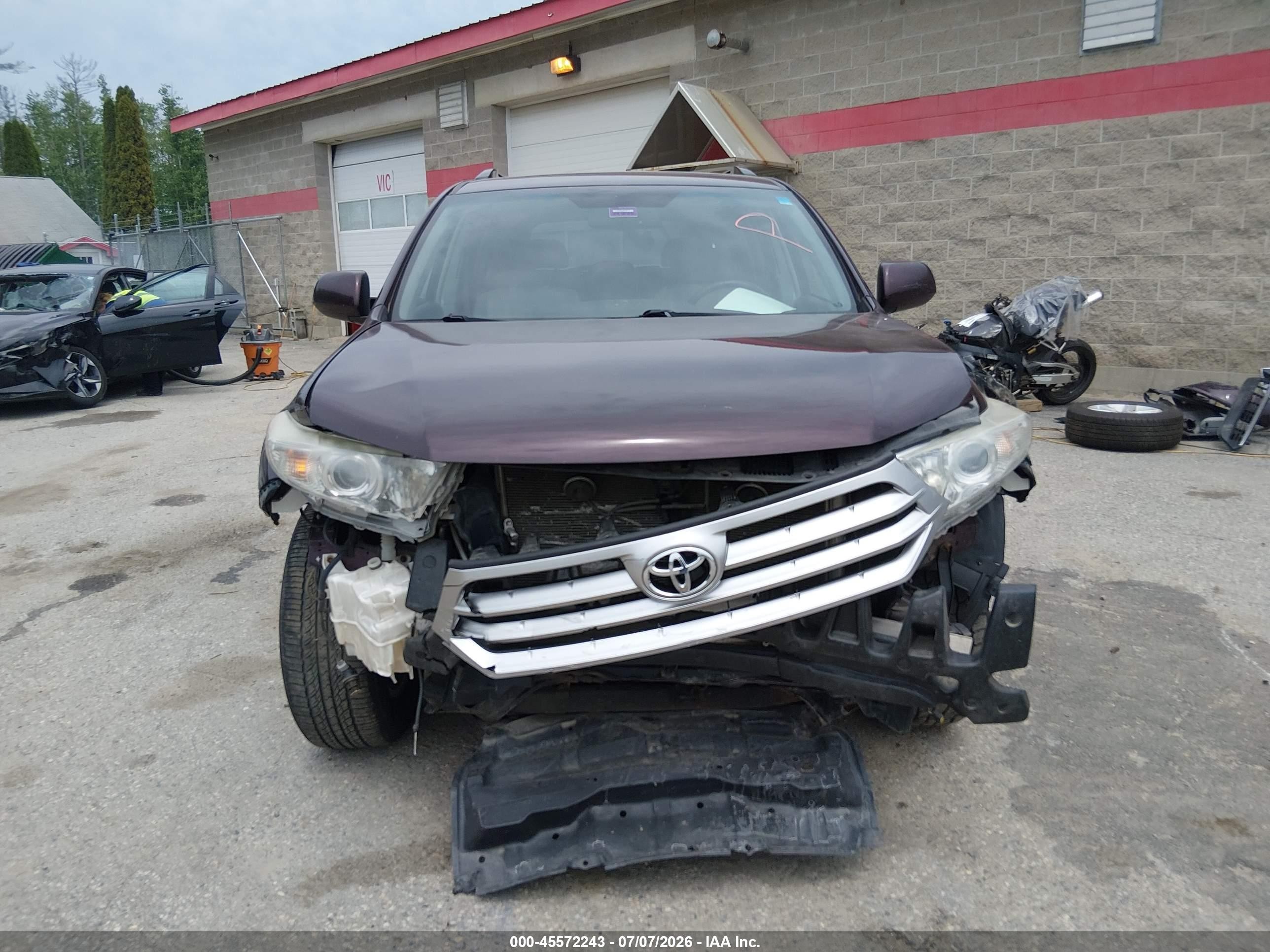 2012 Toyota Highlander Se V6 Maroon vin: 5TDBK3EH4CS170222
