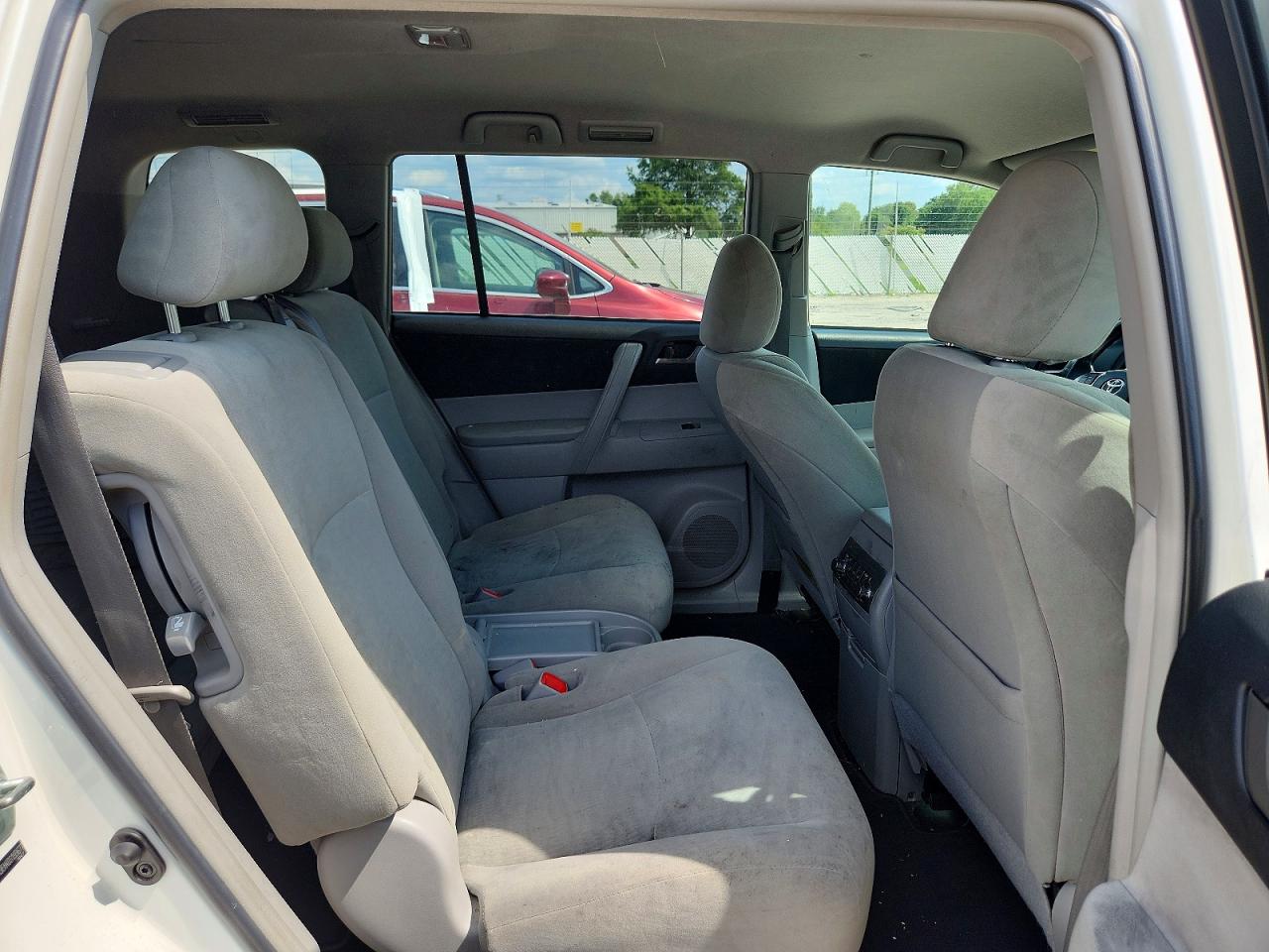 2013 Toyota Highlander Plus Белый vin: 5TDBK3EH4DS193677