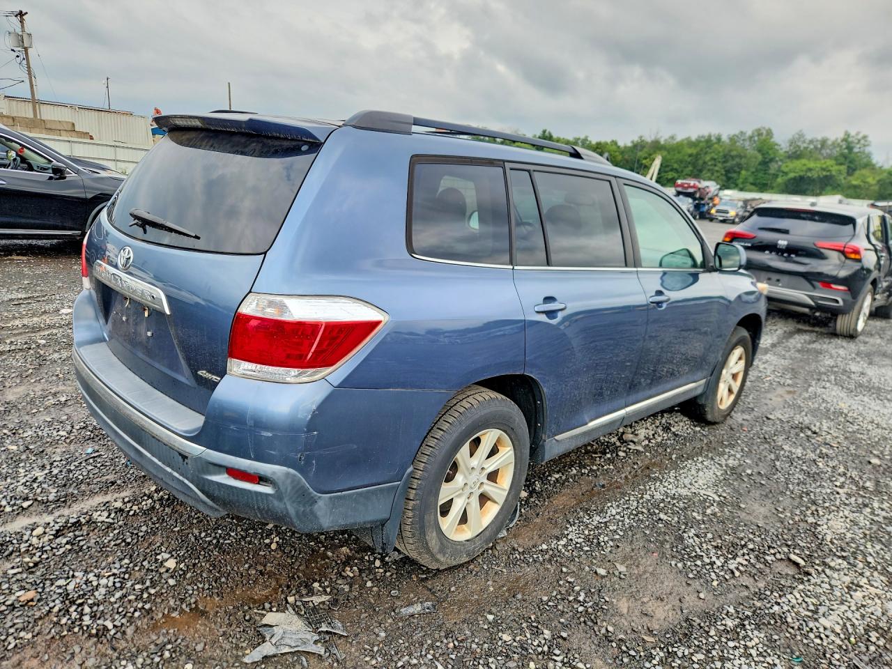2013 Toyota Highlander Se Blue vin: 5TDBK3EH4DS213927
