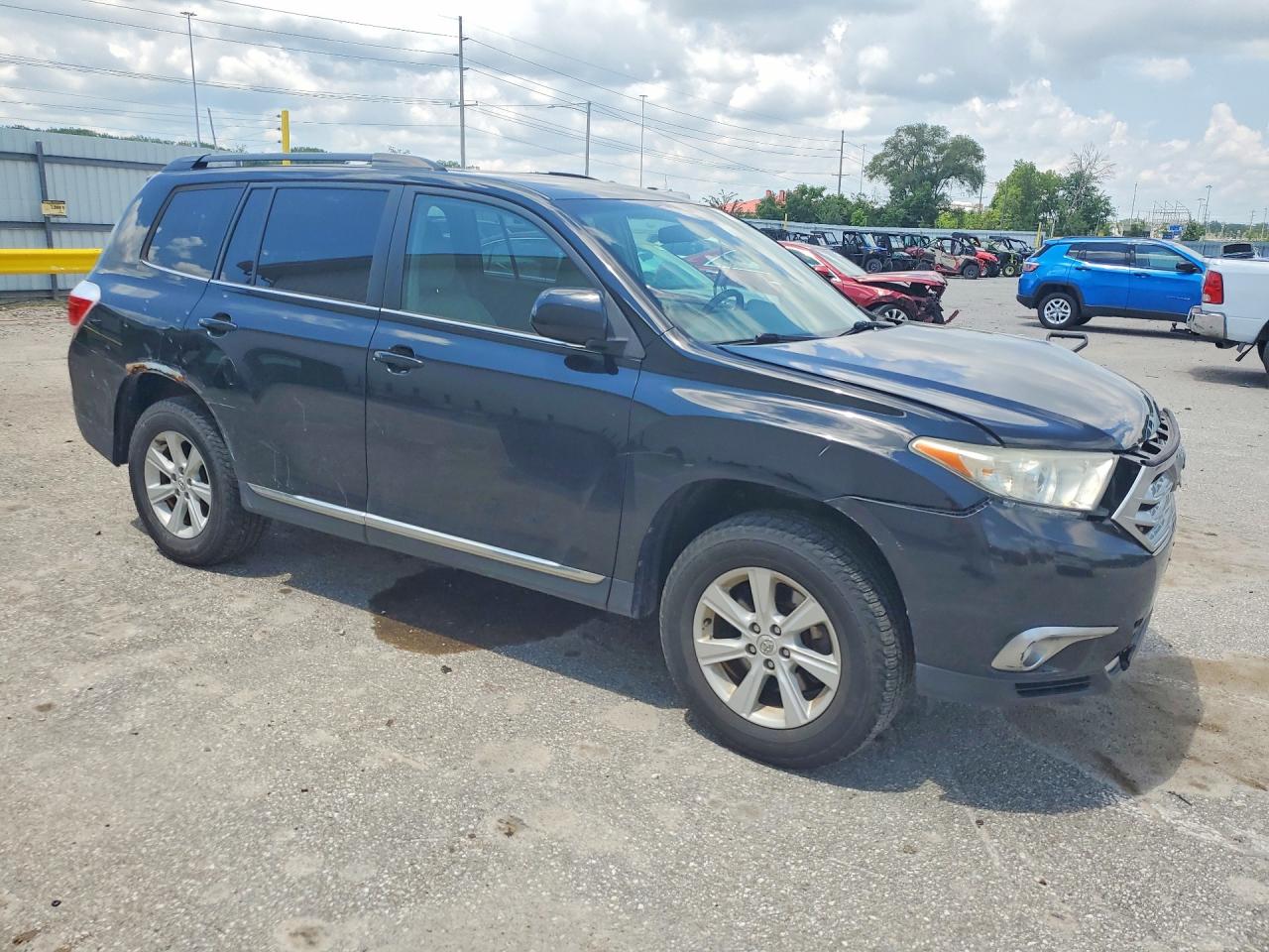 2013 Toyota Highlander Plus Black vin: 5TDBK3EH4DS224636
