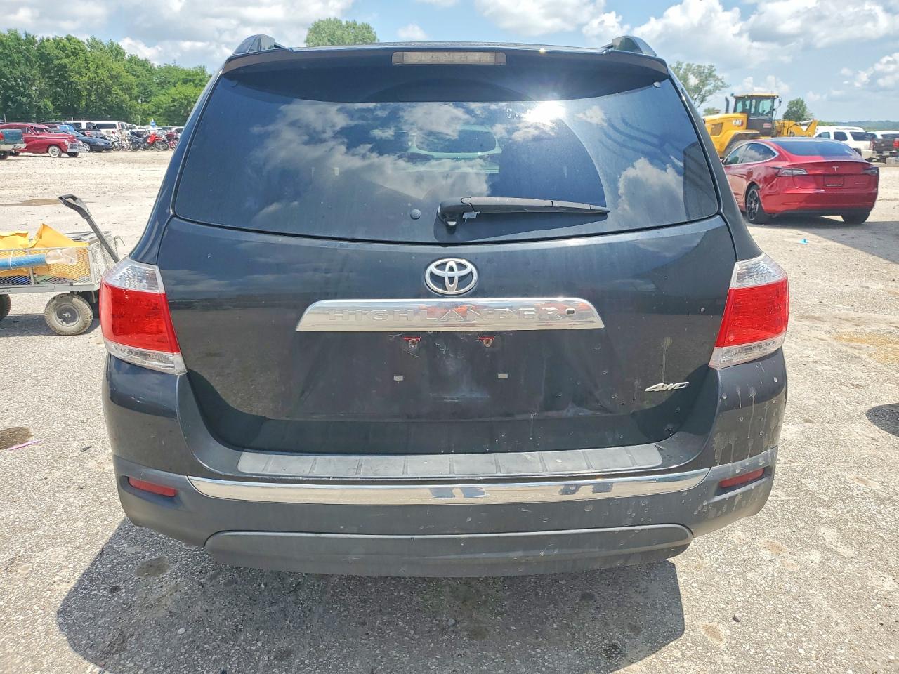 2013 Toyota Highlander Plus Black vin: 5TDBK3EH4DS224636