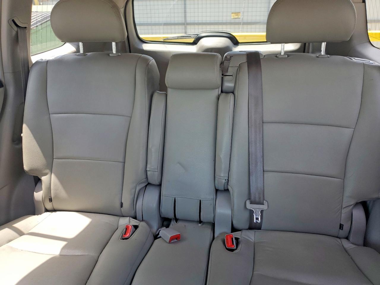 2013 Toyota Highlander Plus Black vin: 5TDBK3EH4DS224636
