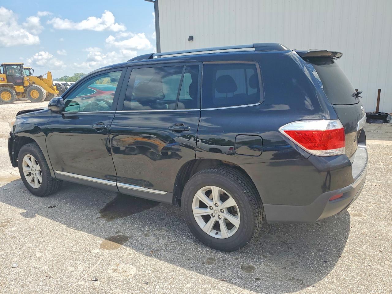 2013 Toyota Highlander Plus Black vin: 5TDBK3EH4DS224636