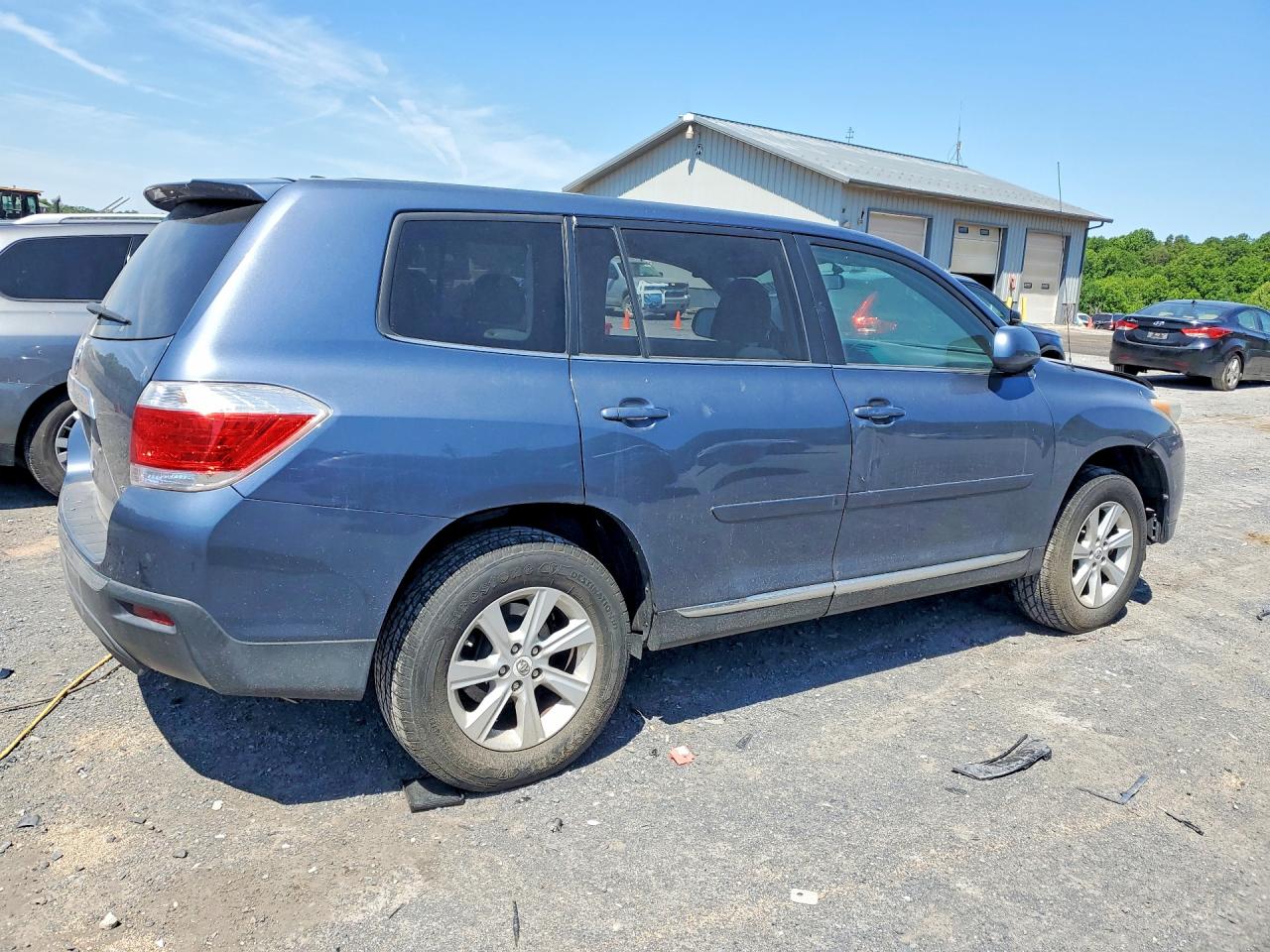 2011 Toyota Highlander Gray vin: 5TDBK3EH5BS069253