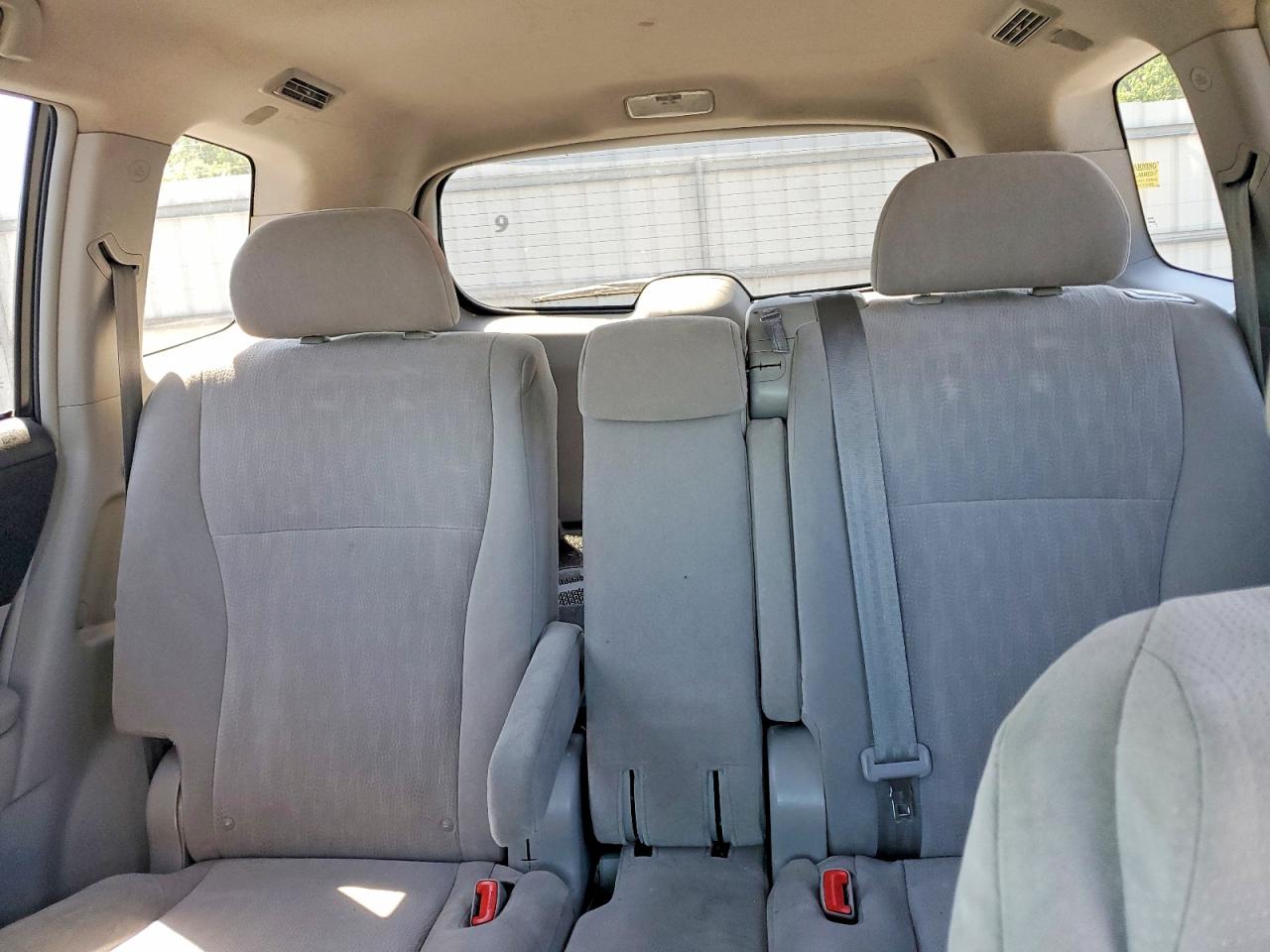 2011 Toyota Highlander Gray vin: 5TDBK3EH5BS069253