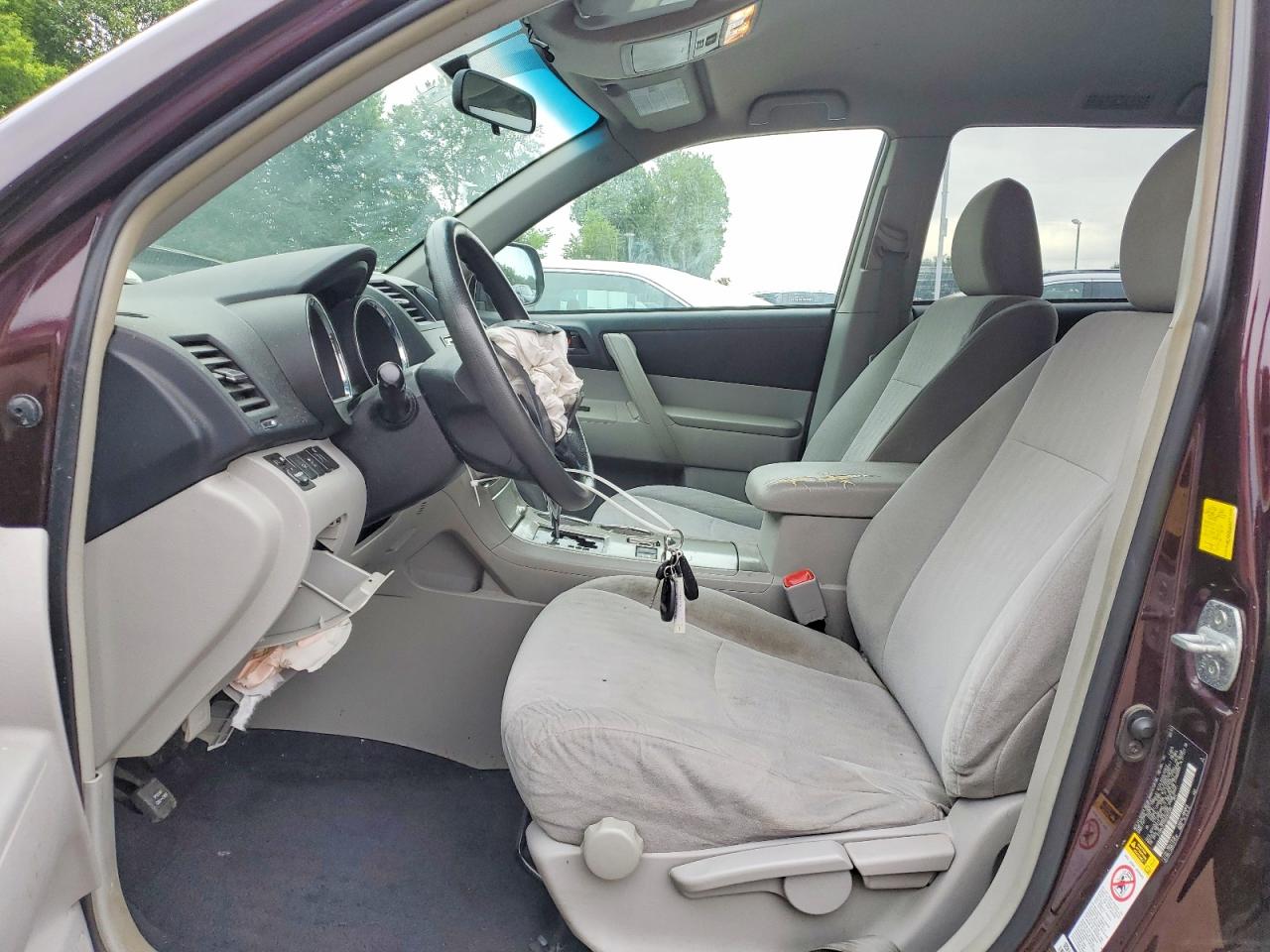 2011 Toyota Highlander Base Maroon vin: 5TDBK3EH5BS069396